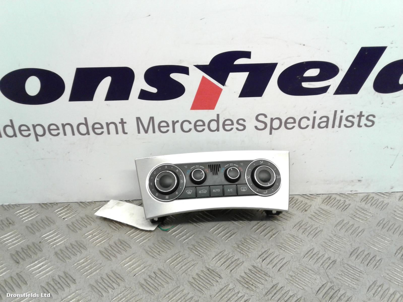 View Auto part Heater/AC Controller Mercedes C Class 2006