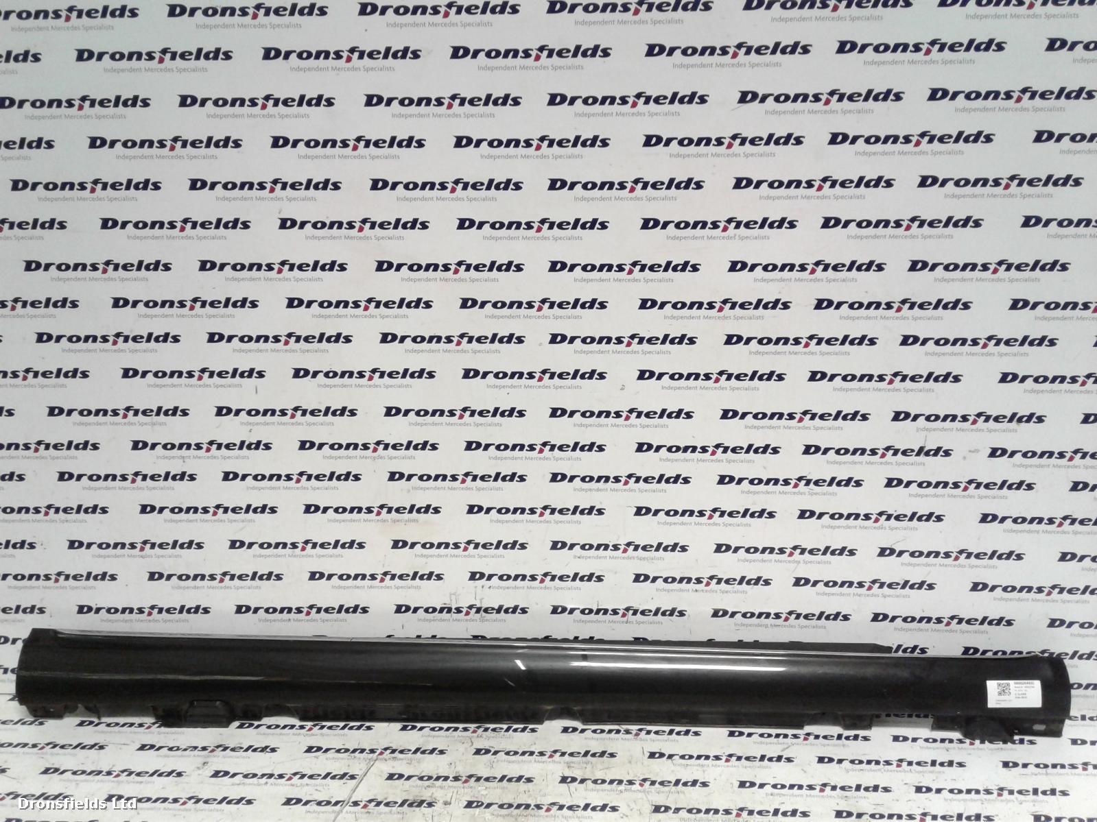View Auto part Side Skirt Mercedes C Class 2015