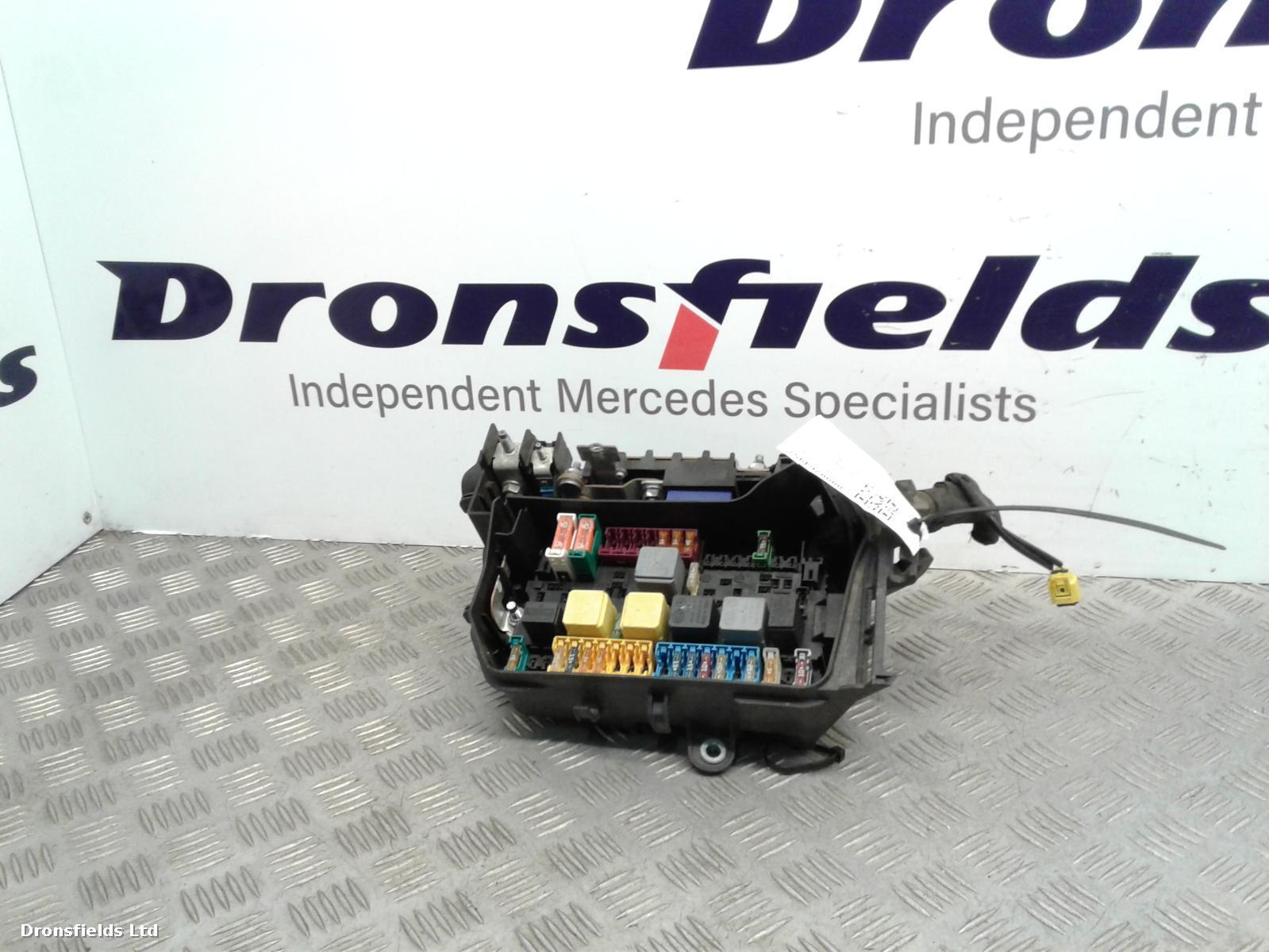 View Auto part Fuse Box Mercedes A Class 2013