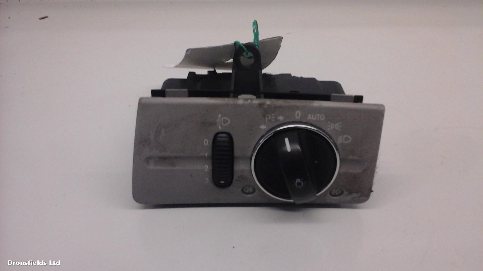 View Auto part Headlight Switch Mercedes E Class 2004