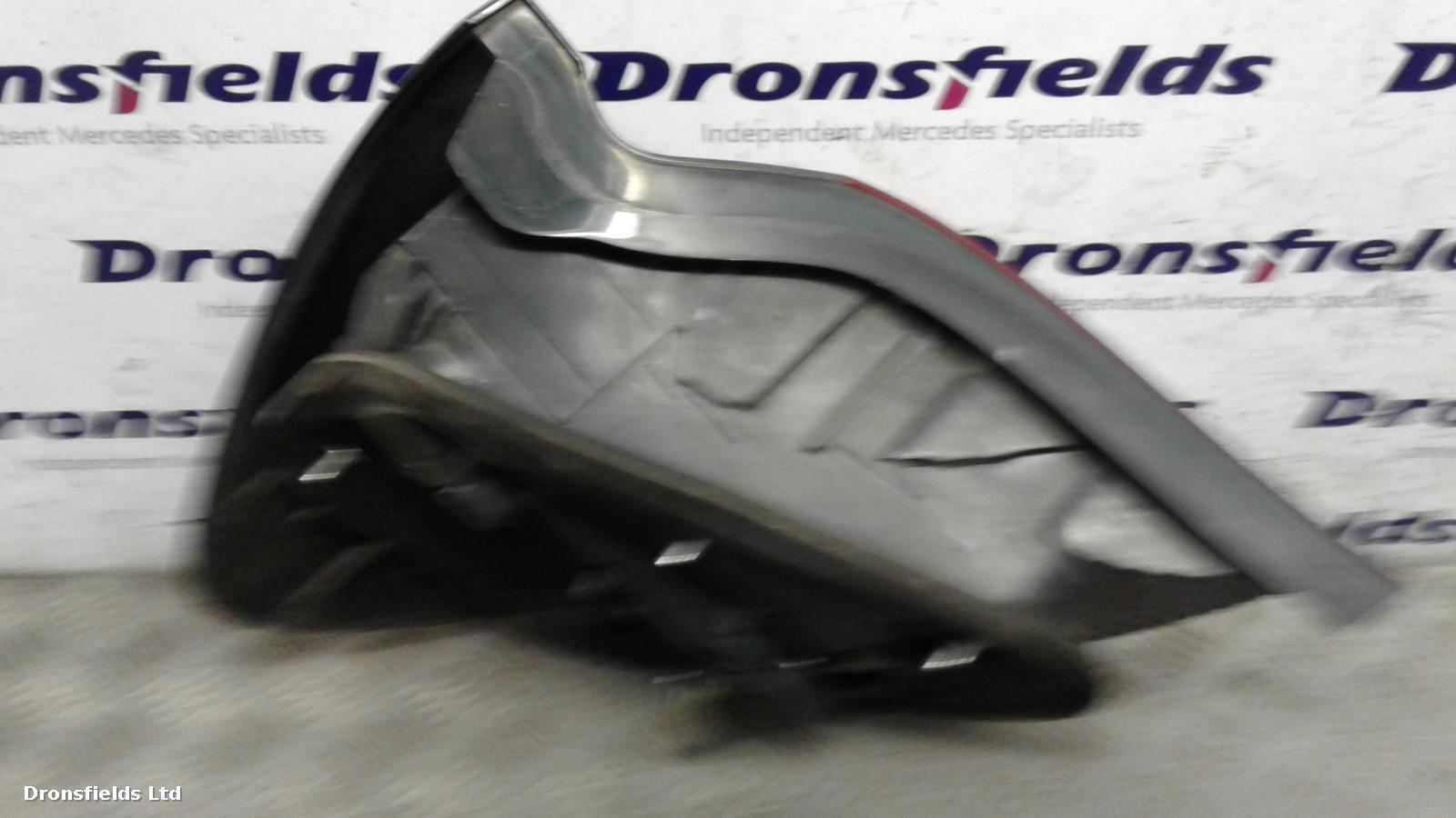 View Auto part R Taillight Mercedes C Class 2006