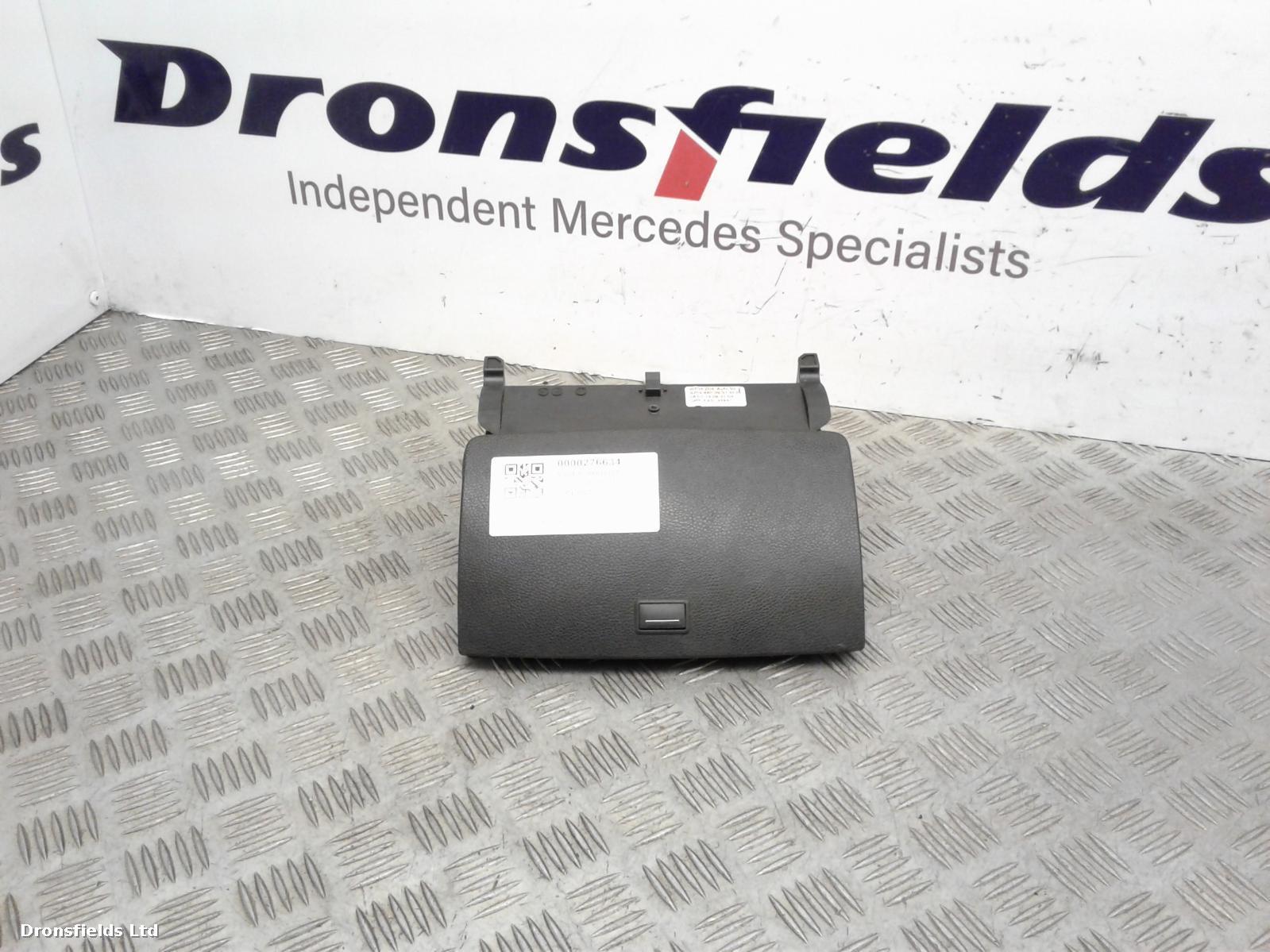 View Auto part Radio Display Mercedes C Class 2008