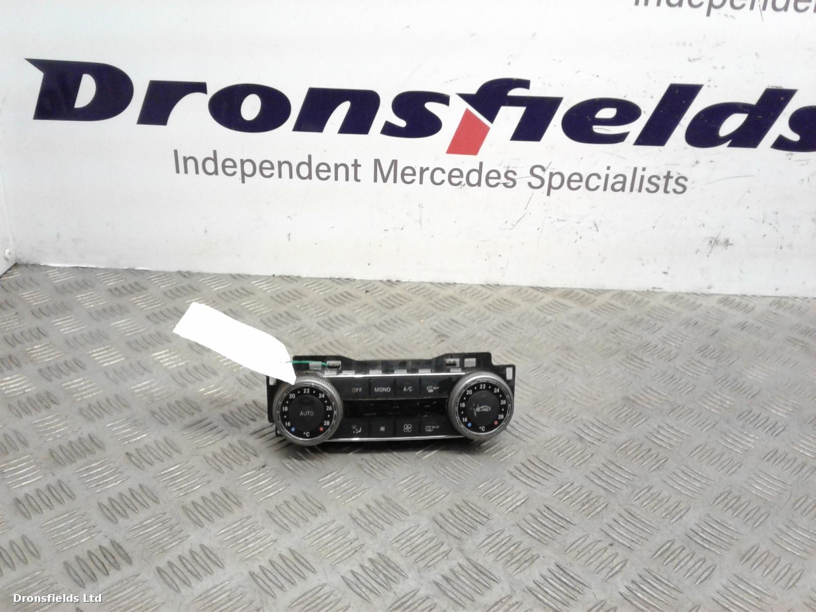 View Auto part Heater/AC Controller Mercedes C Class 2008