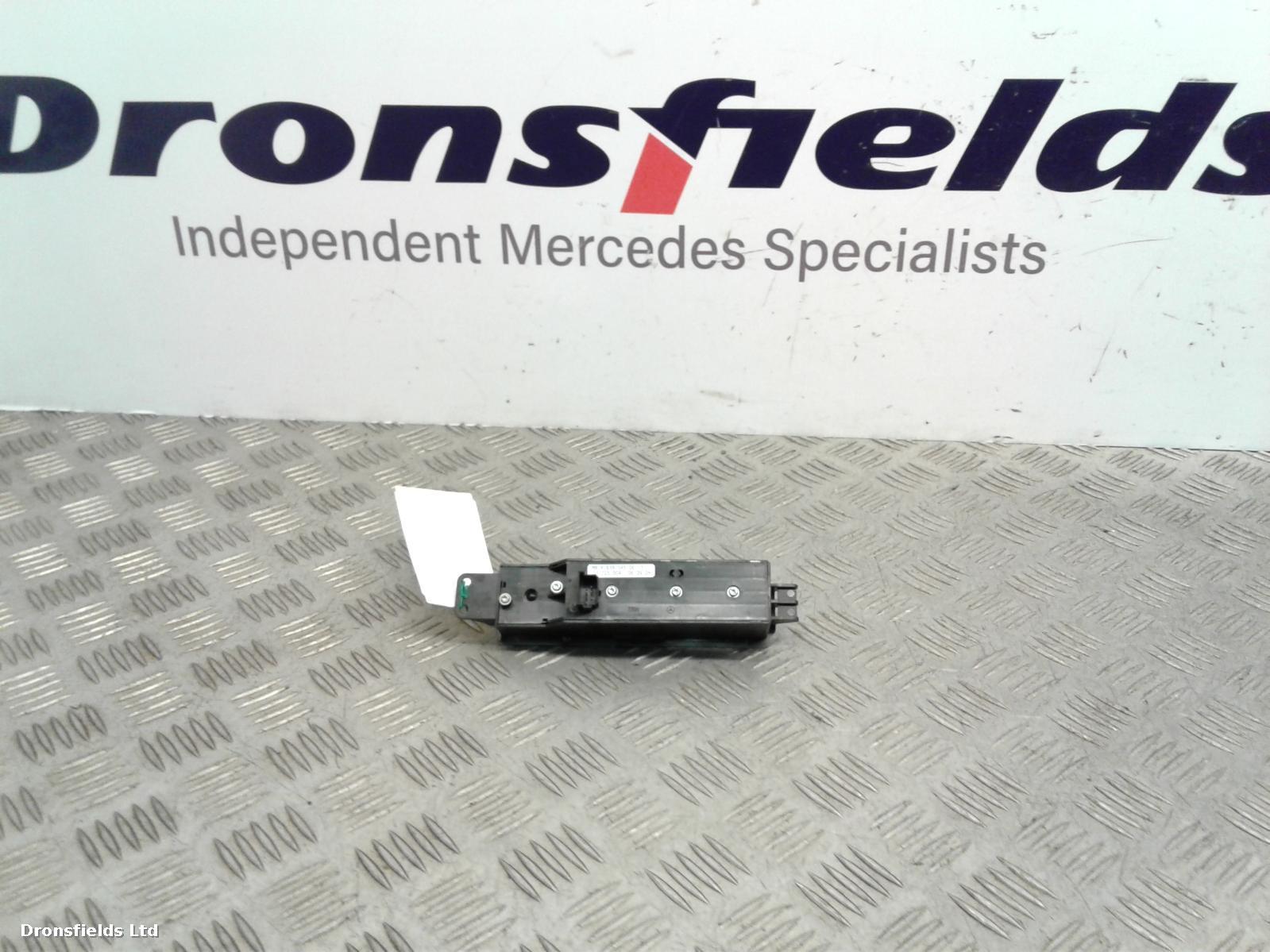View Auto part Elect. Window Switch Mercedes Vito 2005