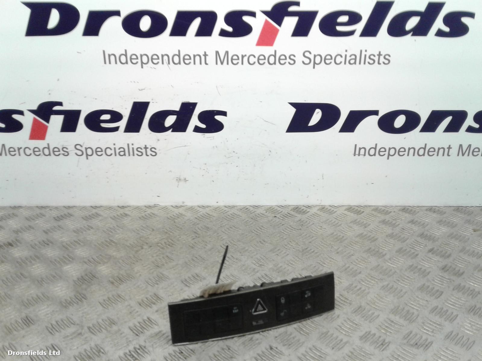 View Auto part Heater/AC Controller Mercedes C Class 2004