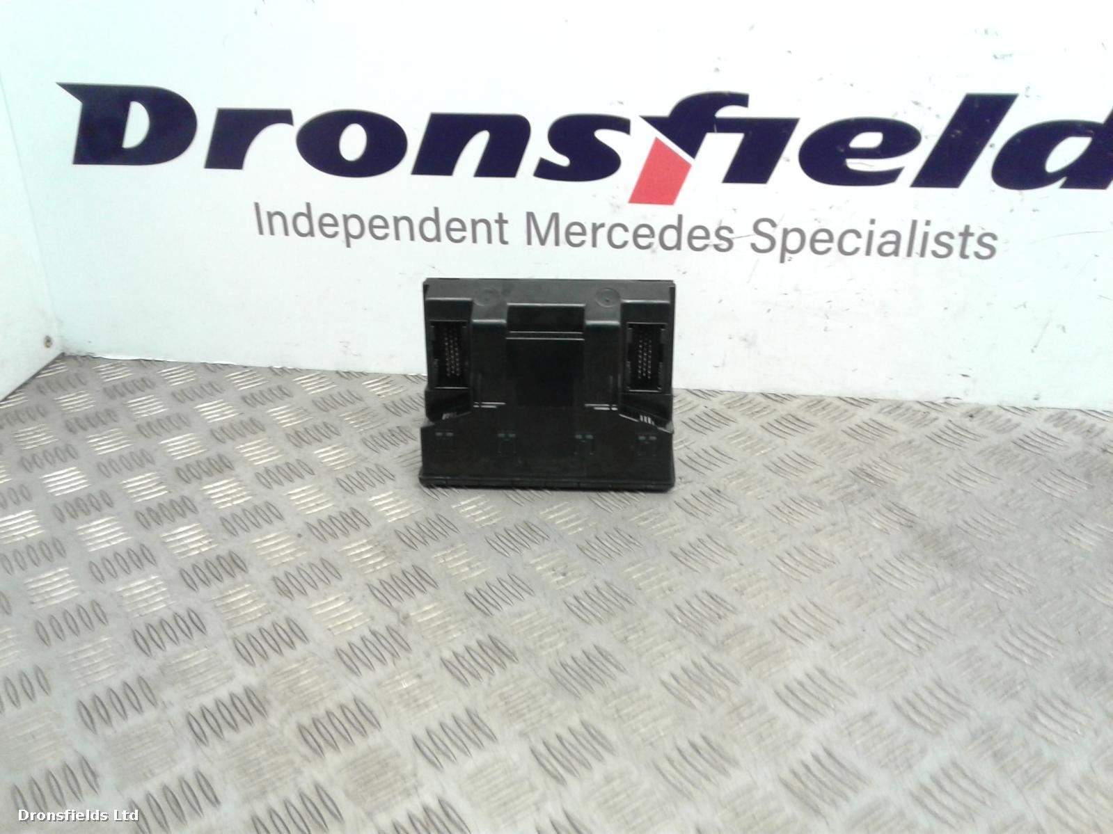 View Auto part Heater/AC Controller Mercedes E Class 1998