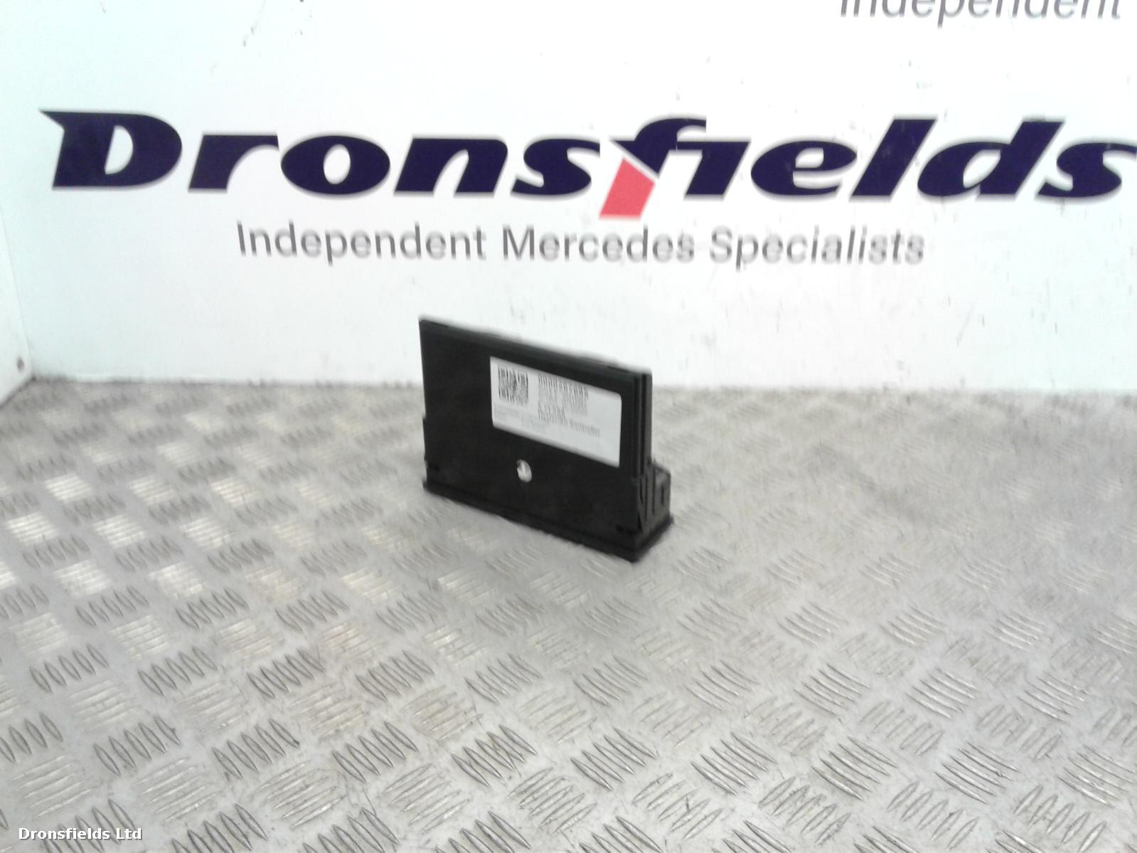 View Auto part Heater/AC Controller Mercedes E Class 1998