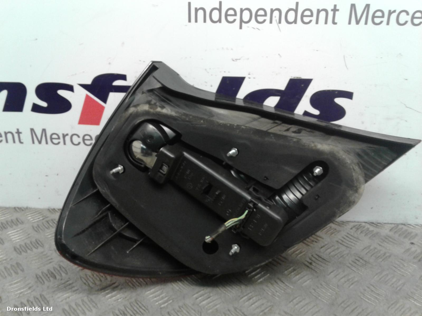 View Auto part R Taillight Mercedes C Class 2006