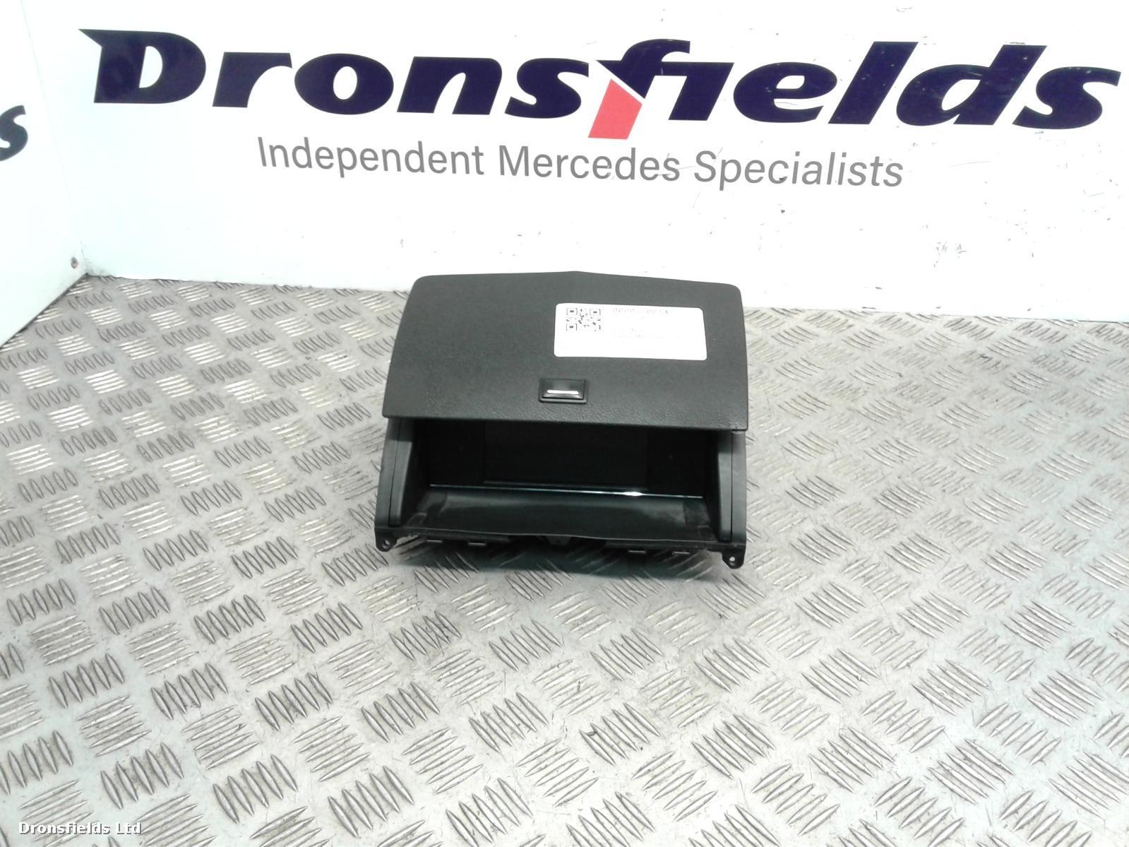 View Auto part Radio Display Mercedes C Class 2009