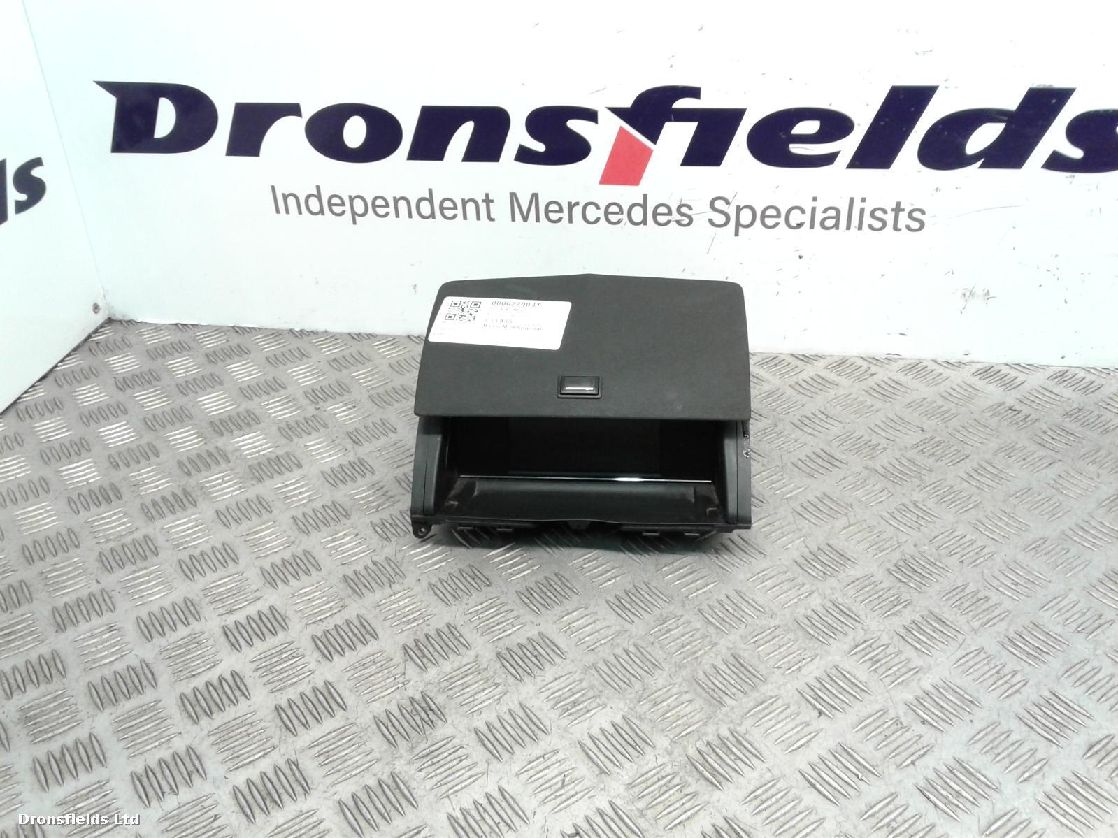 View Auto part Radio Display Mercedes C Class 2009