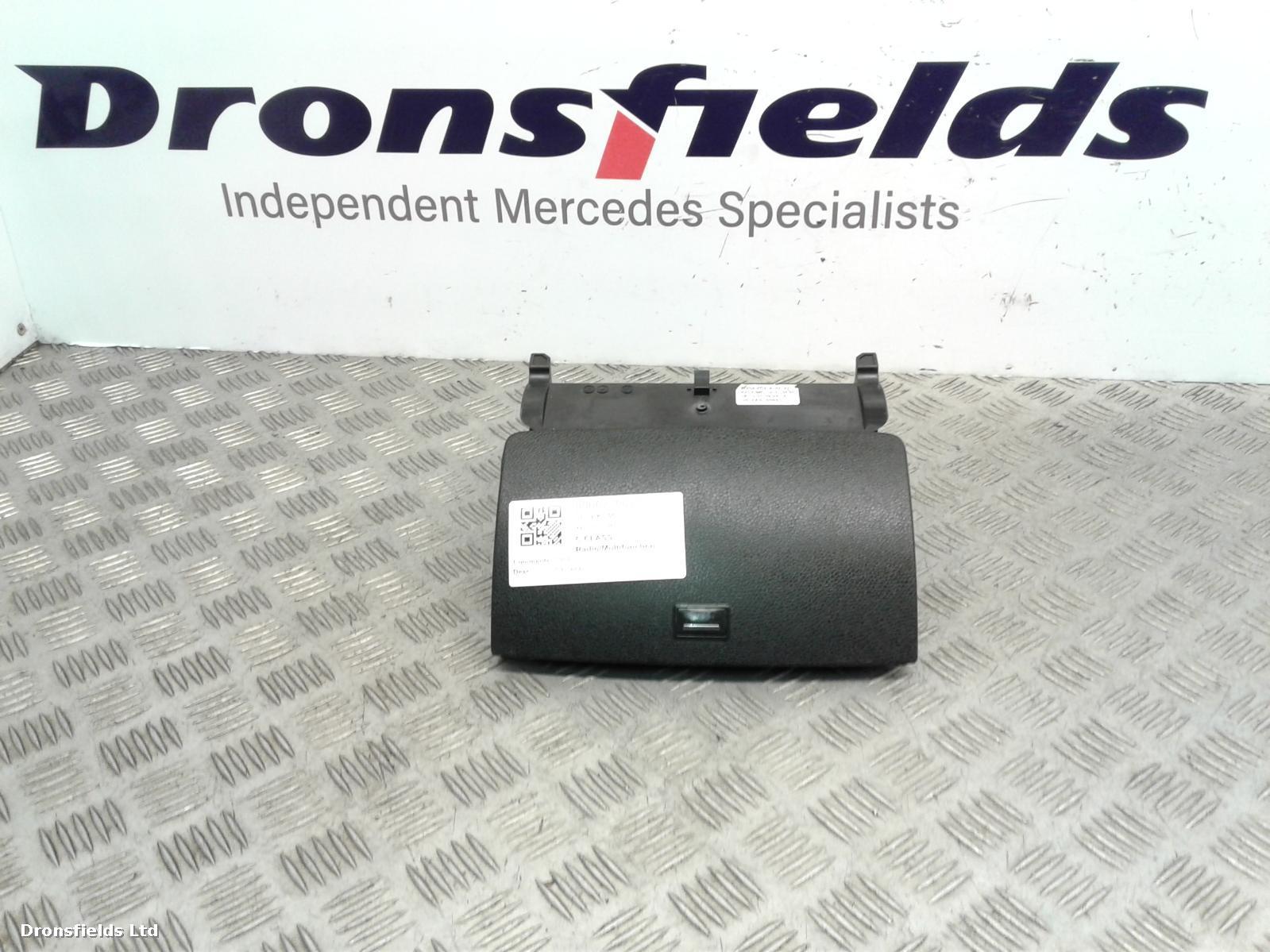 View Auto part Radio Display Mercedes C Class 2009