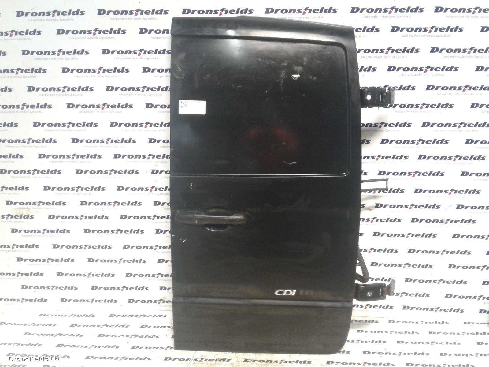 View Auto part R Rear Door Mercedes Vito 2004