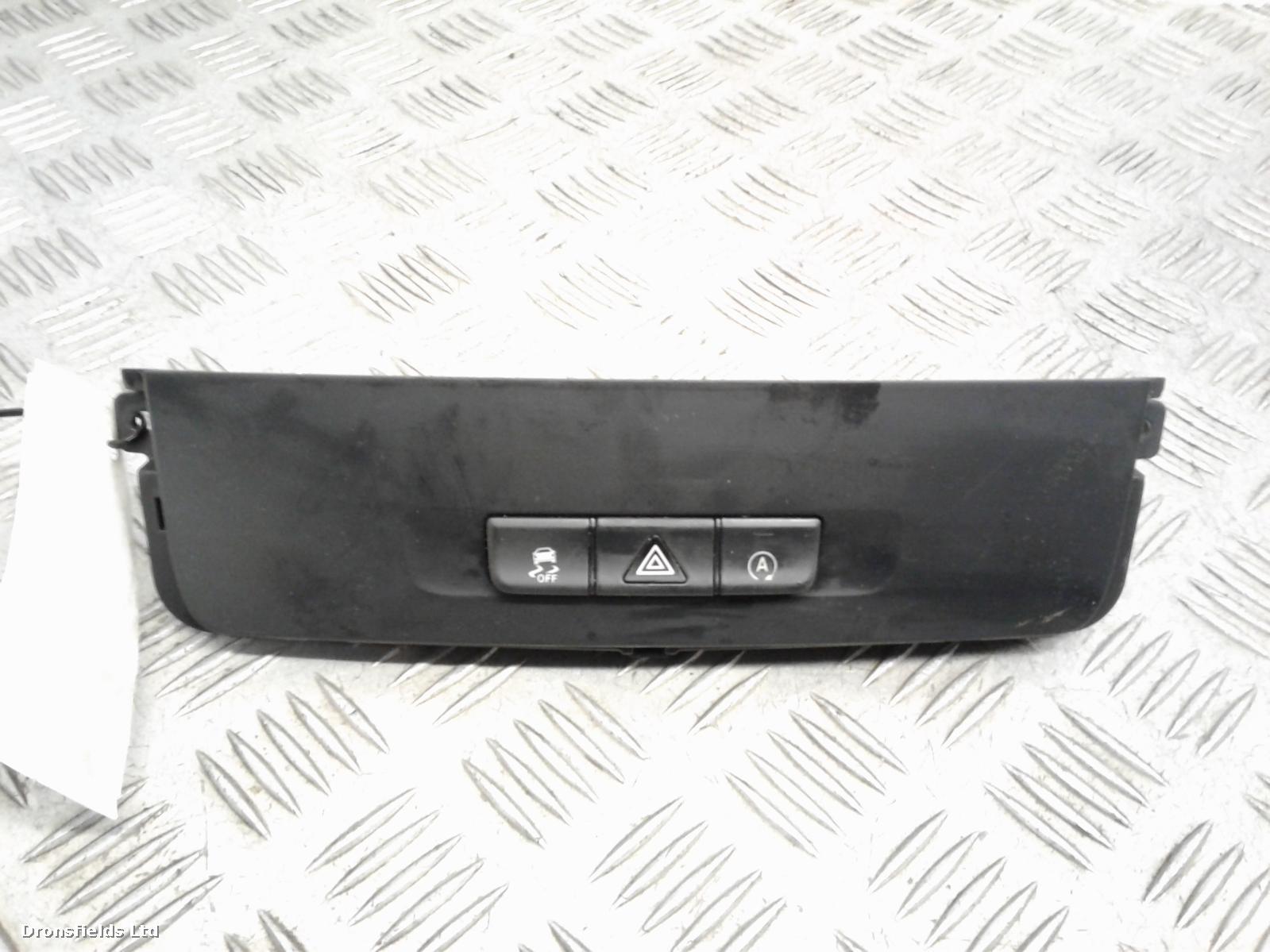 View Auto part Flasher/Hazard Relay Mercedes Vito 2016
