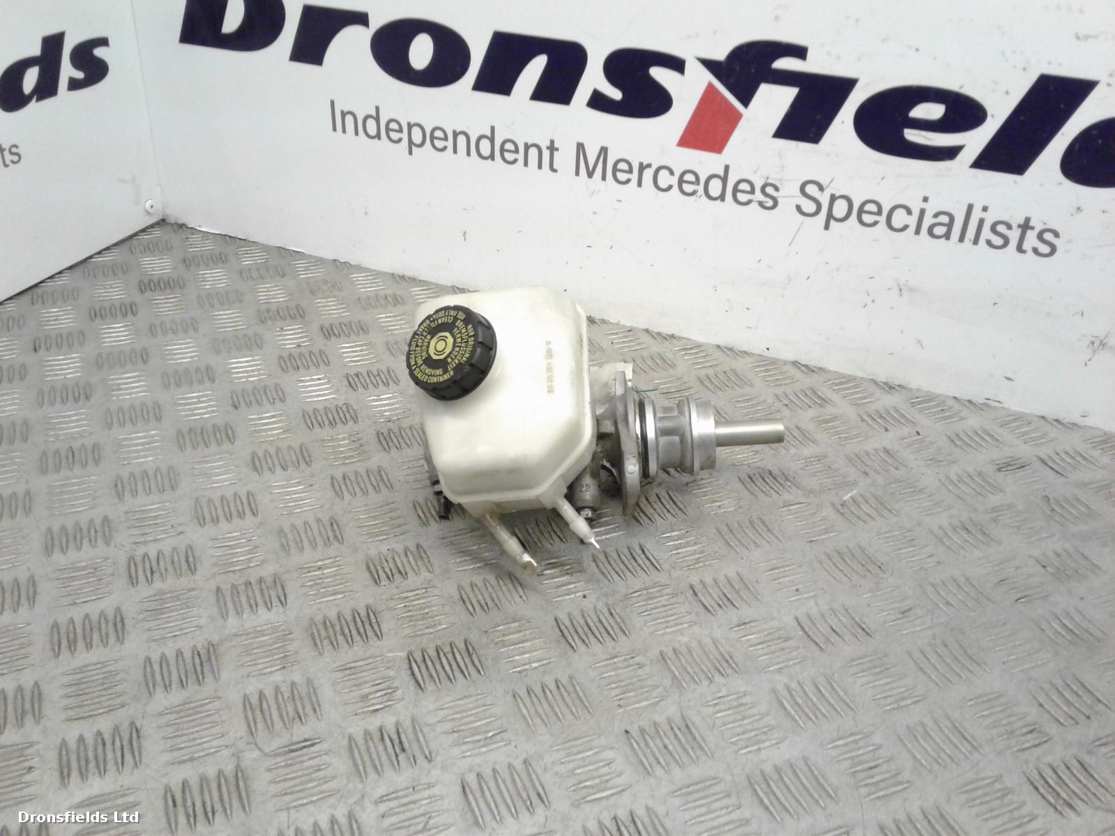View Auto part Master Cyl.Reservoir Mercedes Sprinter 2015