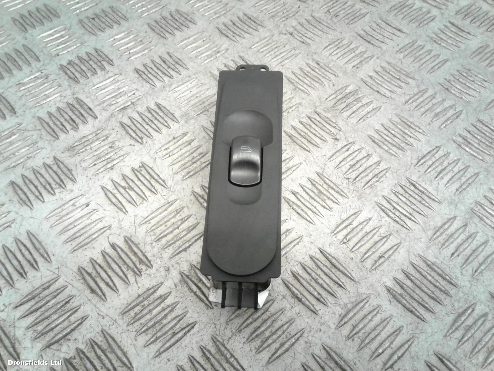 View Auto part Elect. Window Switch Mercedes Sprinter 2015