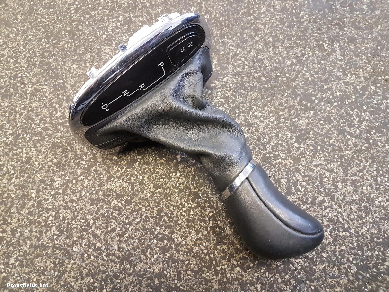 View Auto part Gear Gaiter Mercedes C Class 2006