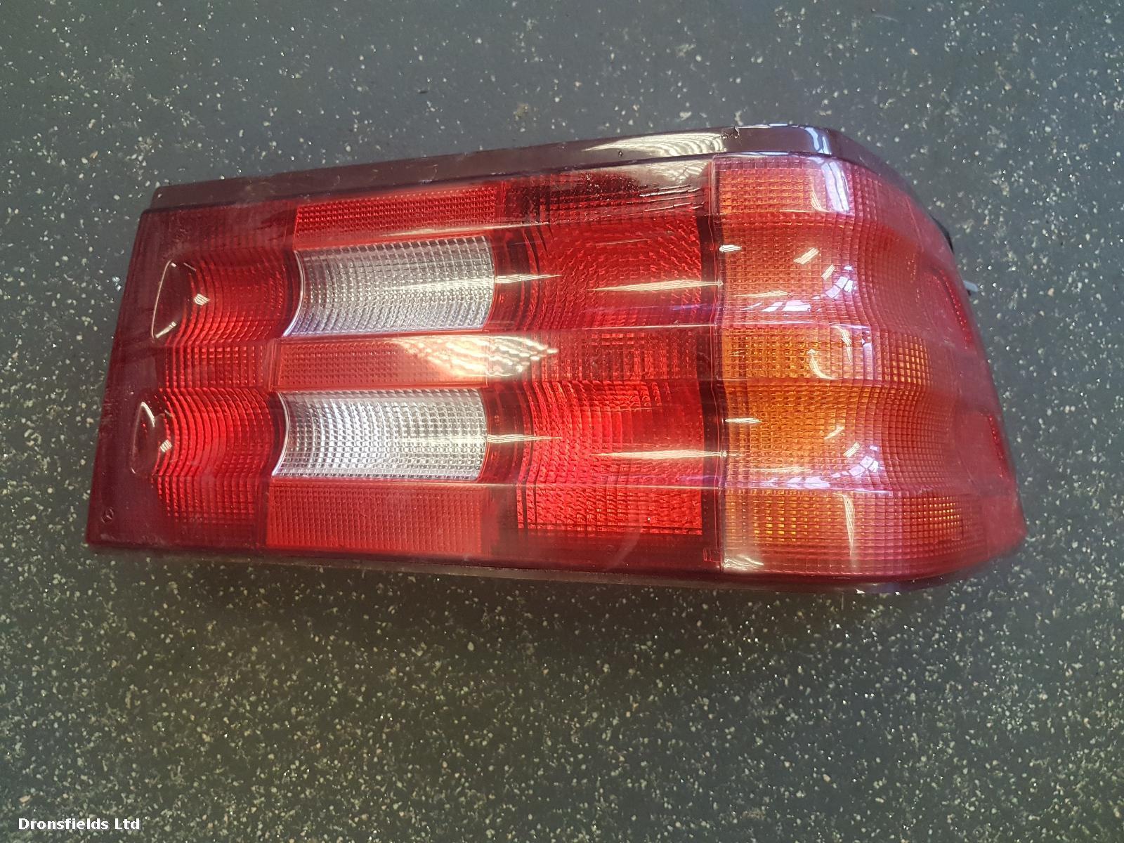 View Auto part R Taillight Mercedes Sl 1999