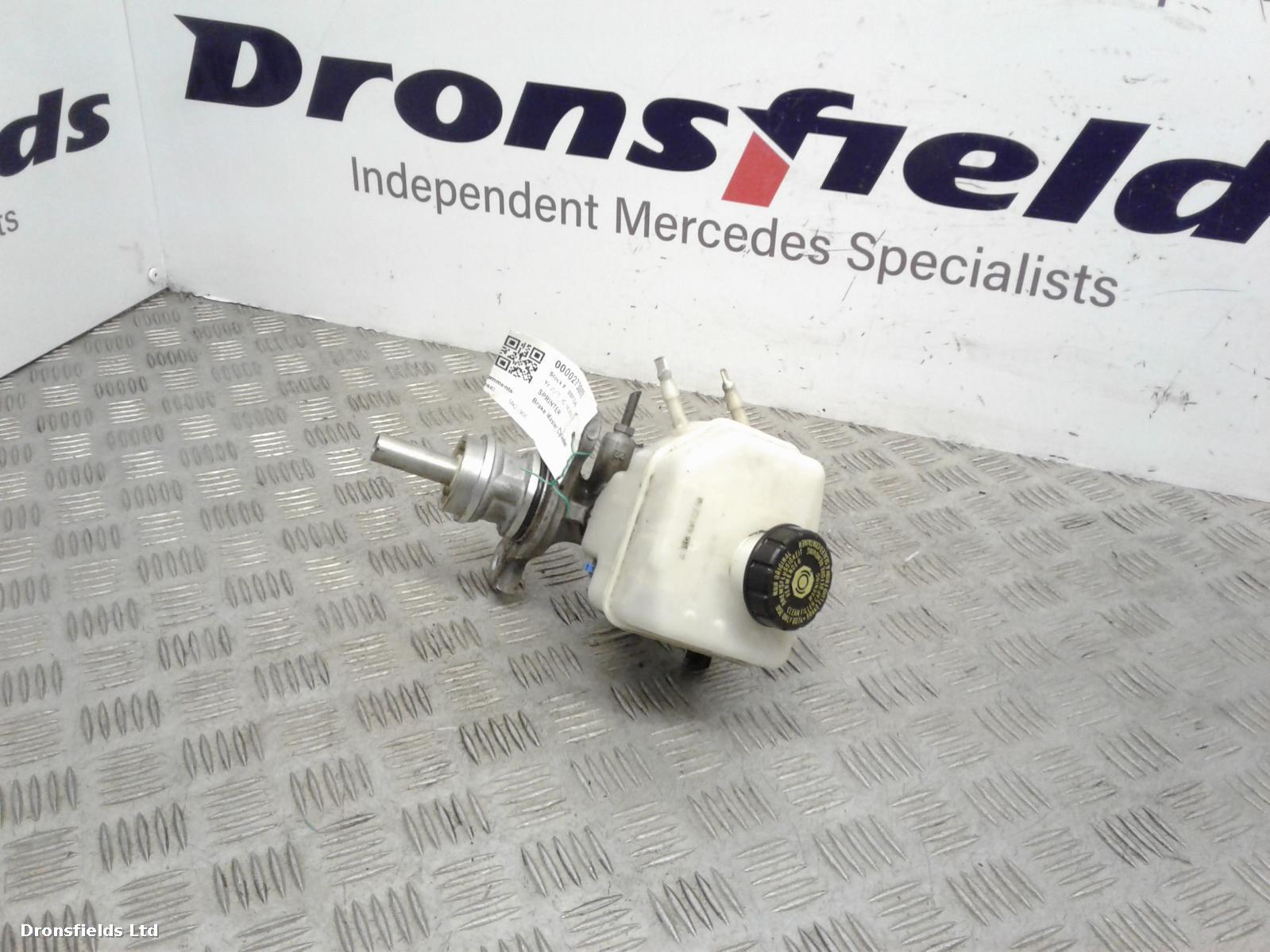 View Auto part Master Cyl.Reservoir Mercedes Sprinter 2015