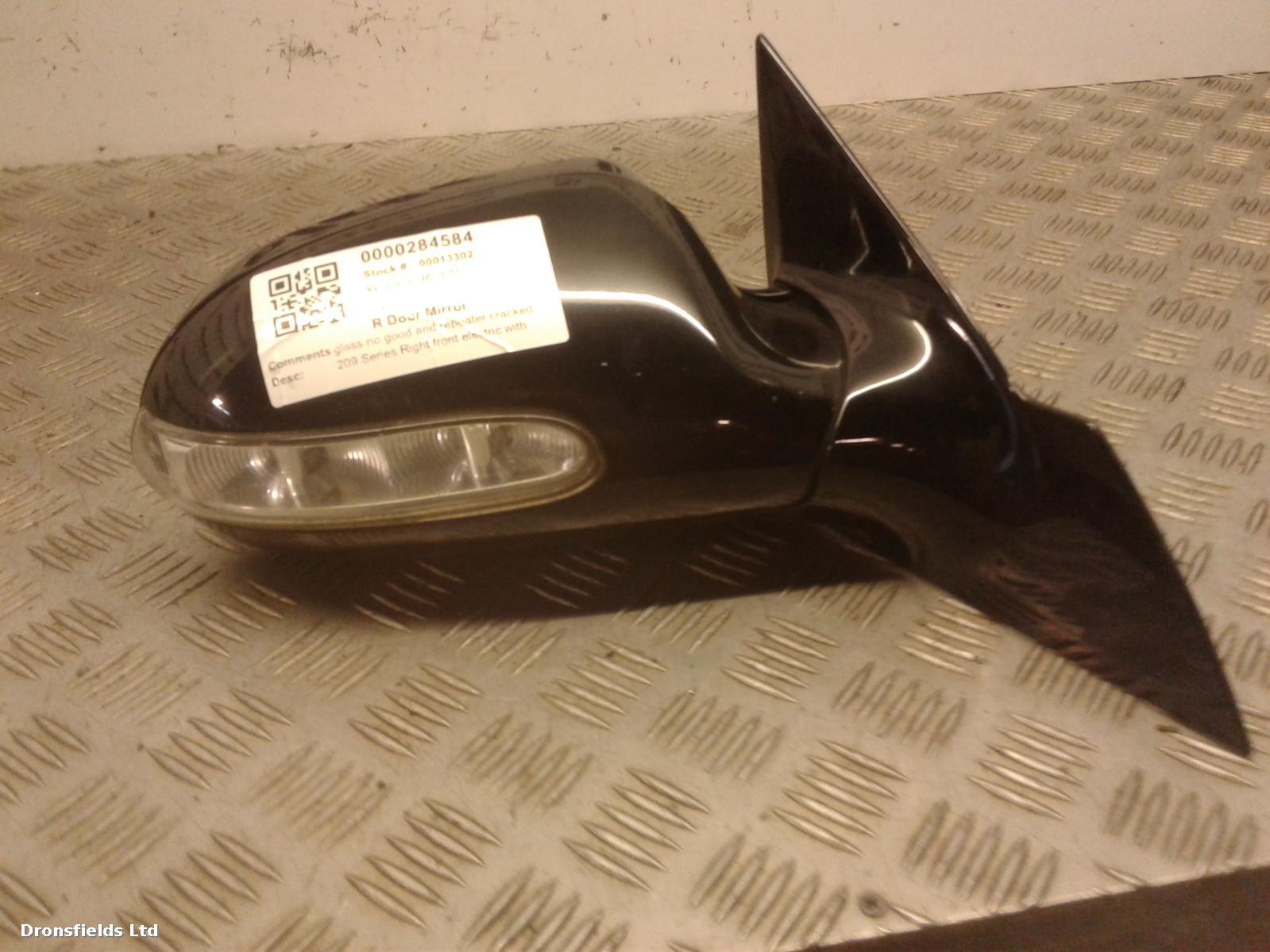 View Auto part R Door Mirror Mercedes Clk 2003
