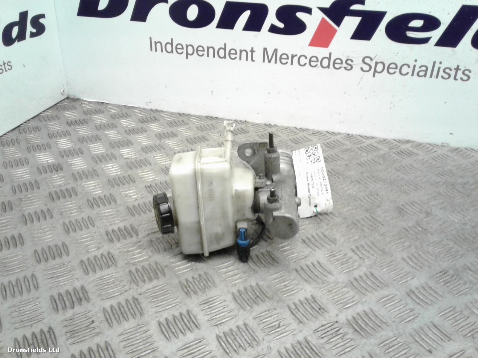 View Auto part Master Cyl.Reservoir Mercedes Sprinter 2015