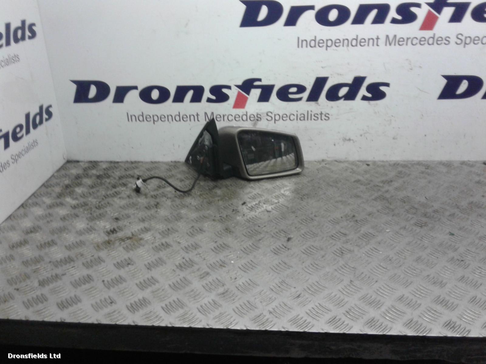 View Auto part R Door Mirror Mercedes C Class 2009