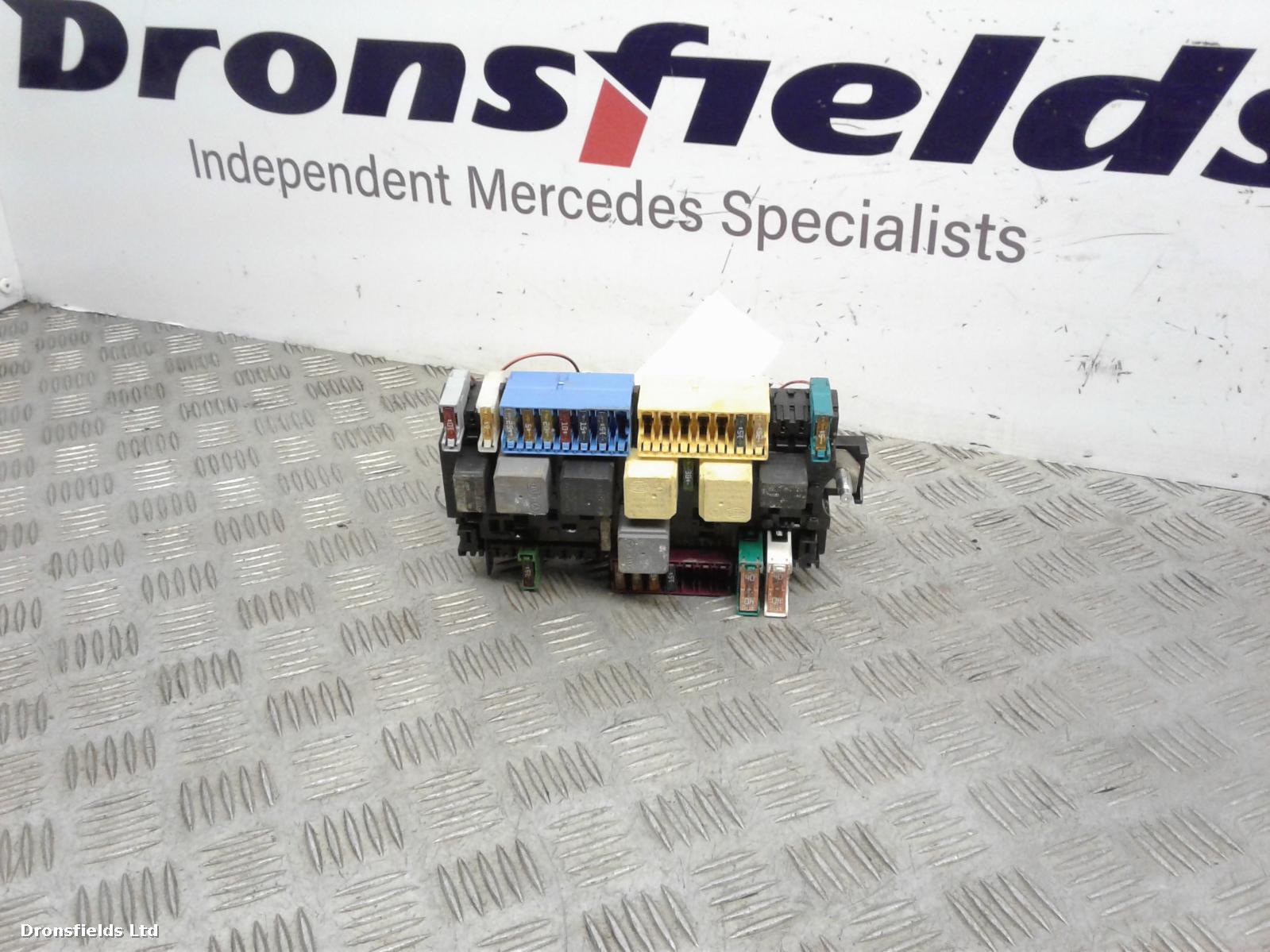 View Auto part Fuse Box Mercedes Gla Class 2015