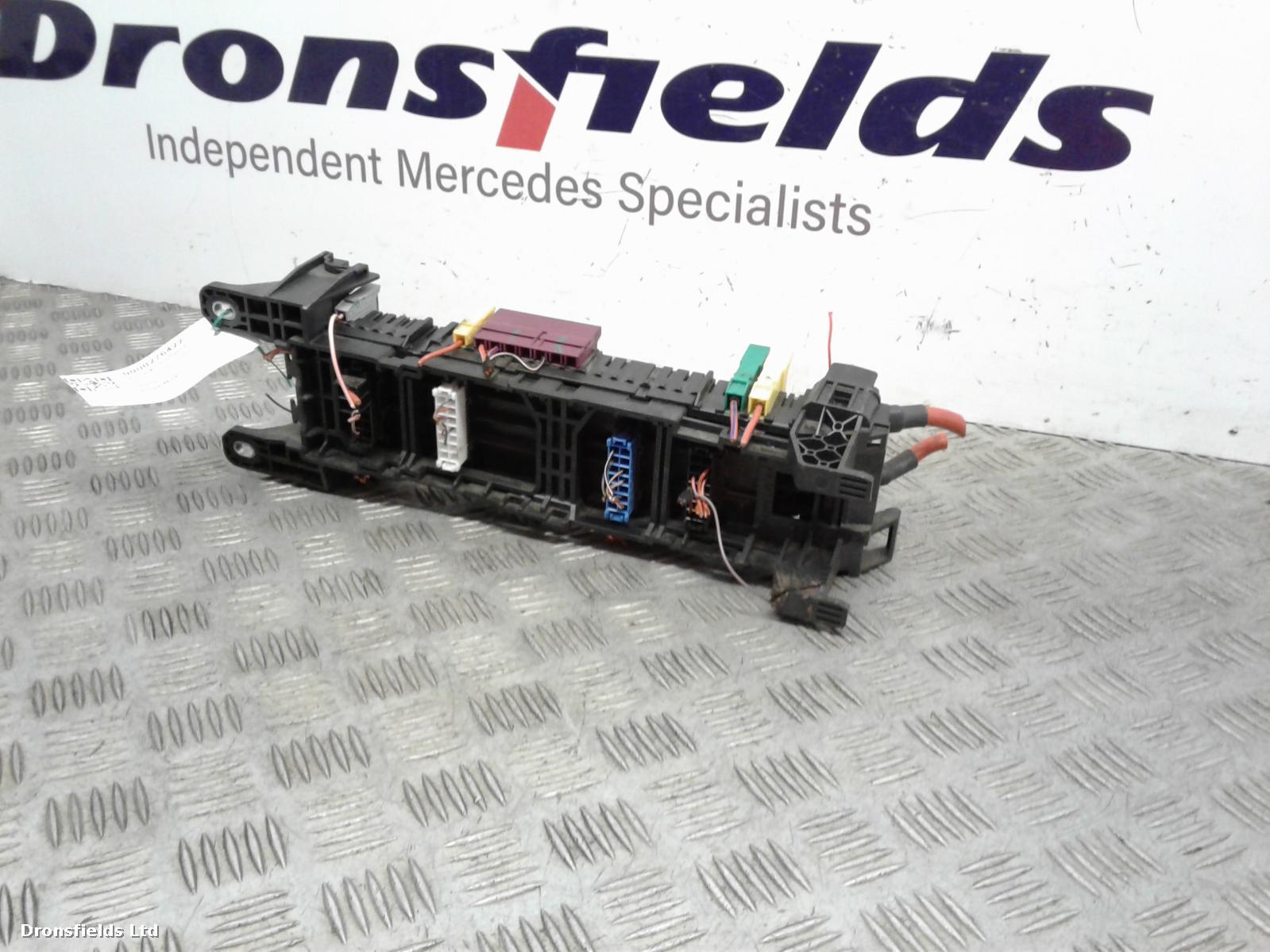 View Auto part Fuse Box Mercedes Vito 2018