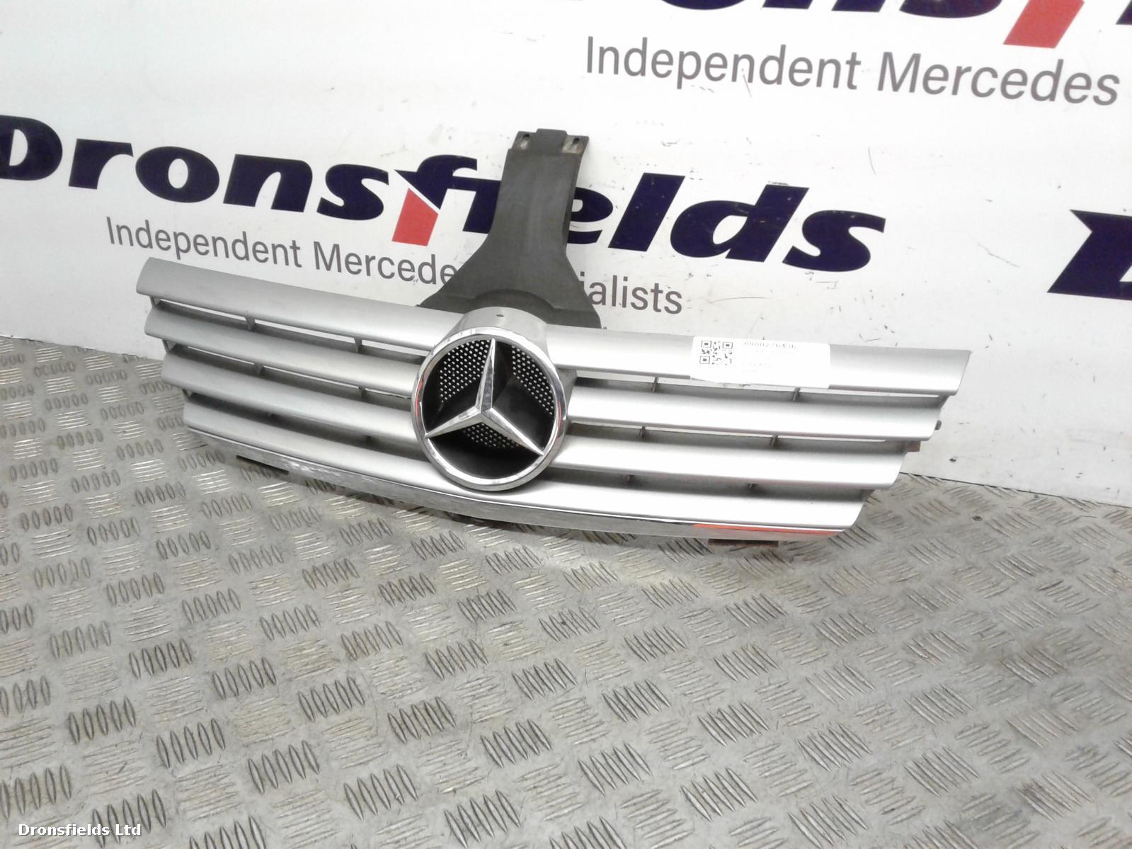 View Auto part Grille Mercedes C Class 2004