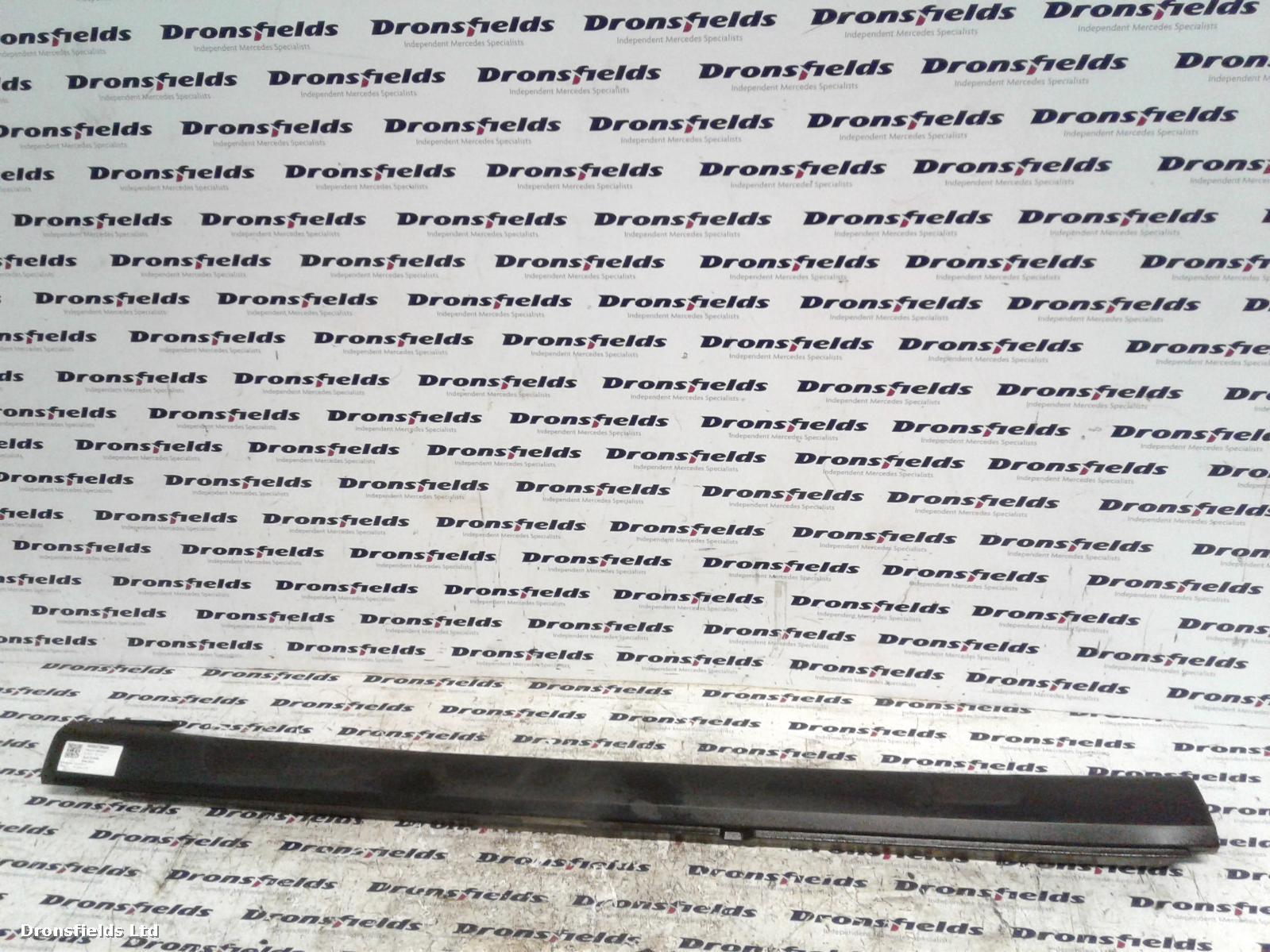 View Auto part Side Skirt Mercedes Gla Class 2019
