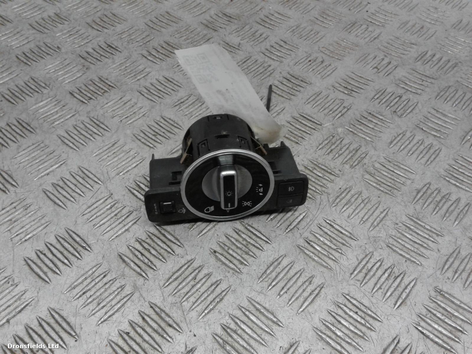 View Auto part Headlight Switch Mercedes C Class 2011