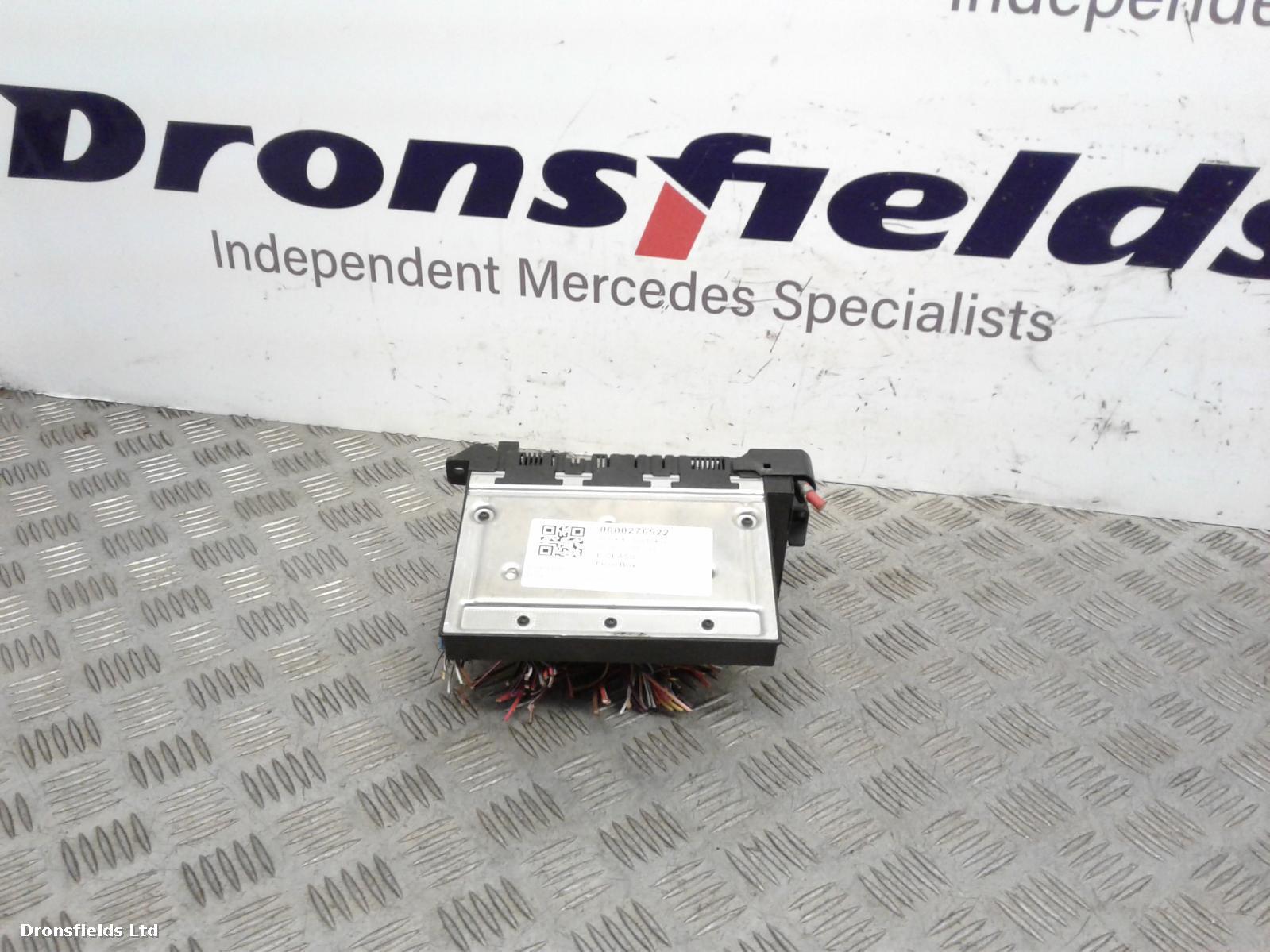 View Auto part Fuse Box Mercedes E Class 2006