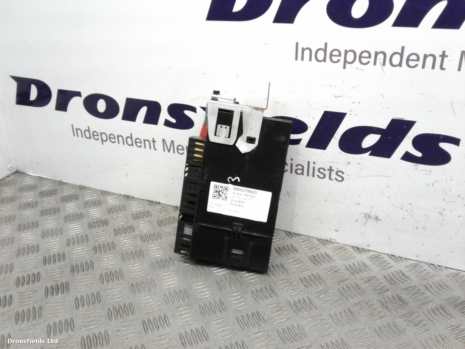 View Auto part Fuse Box Mercedes E Class 2006