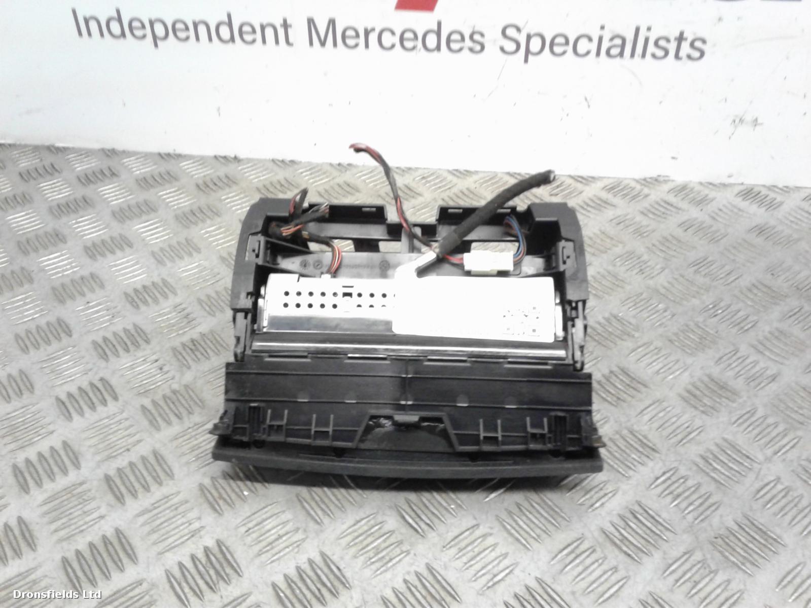 View Auto part Radio Display Mercedes C Class 2010