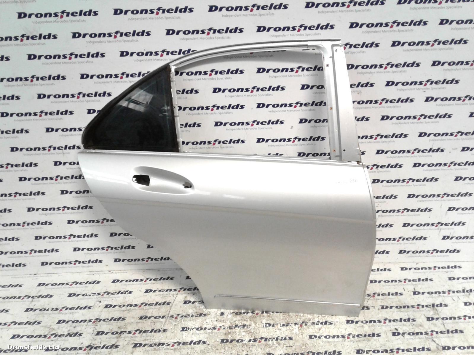 View Auto part R Rear Door Mercedes C Class 2010