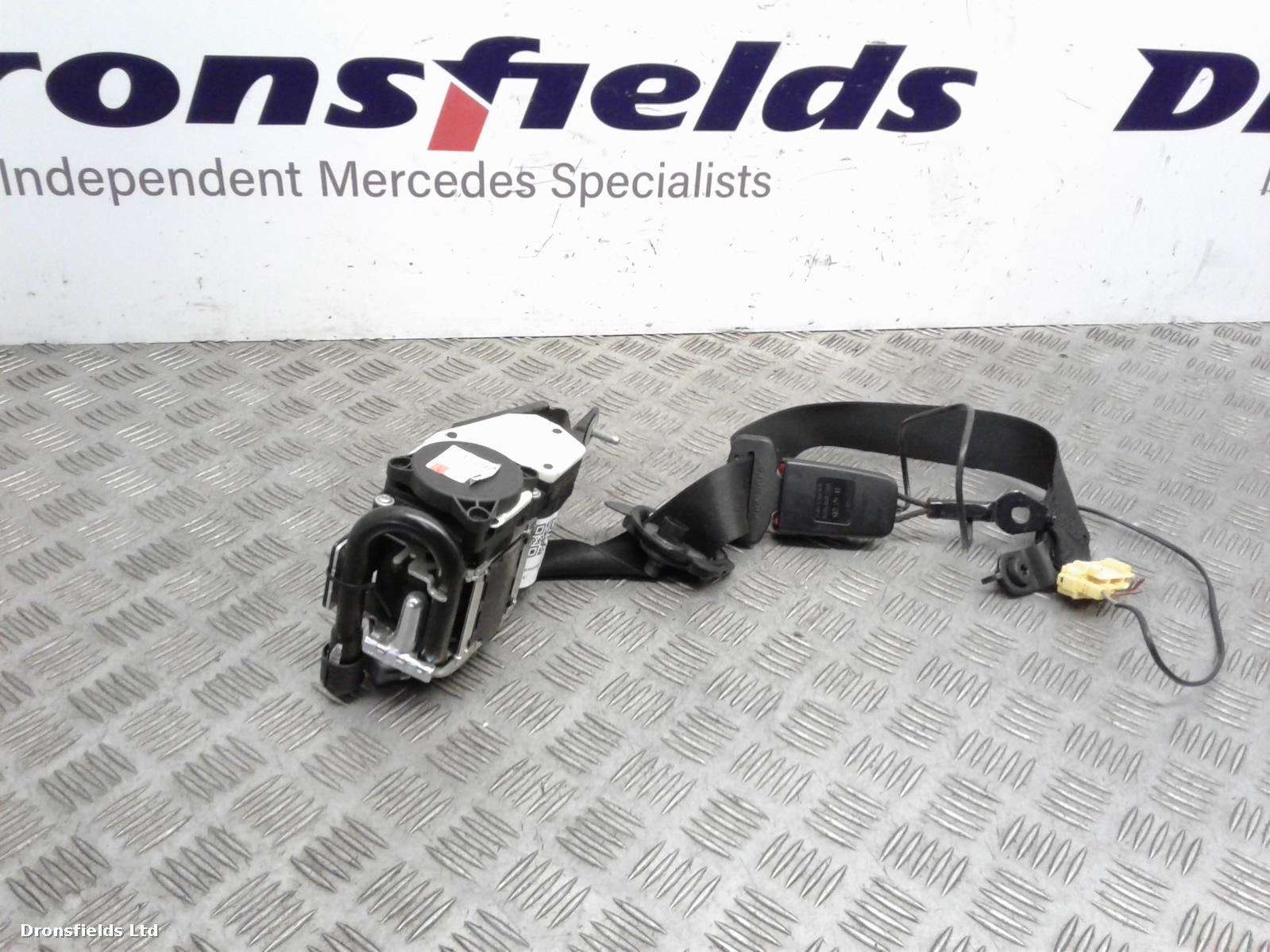 View Auto part Seat Belt Mercedes C Class 2011