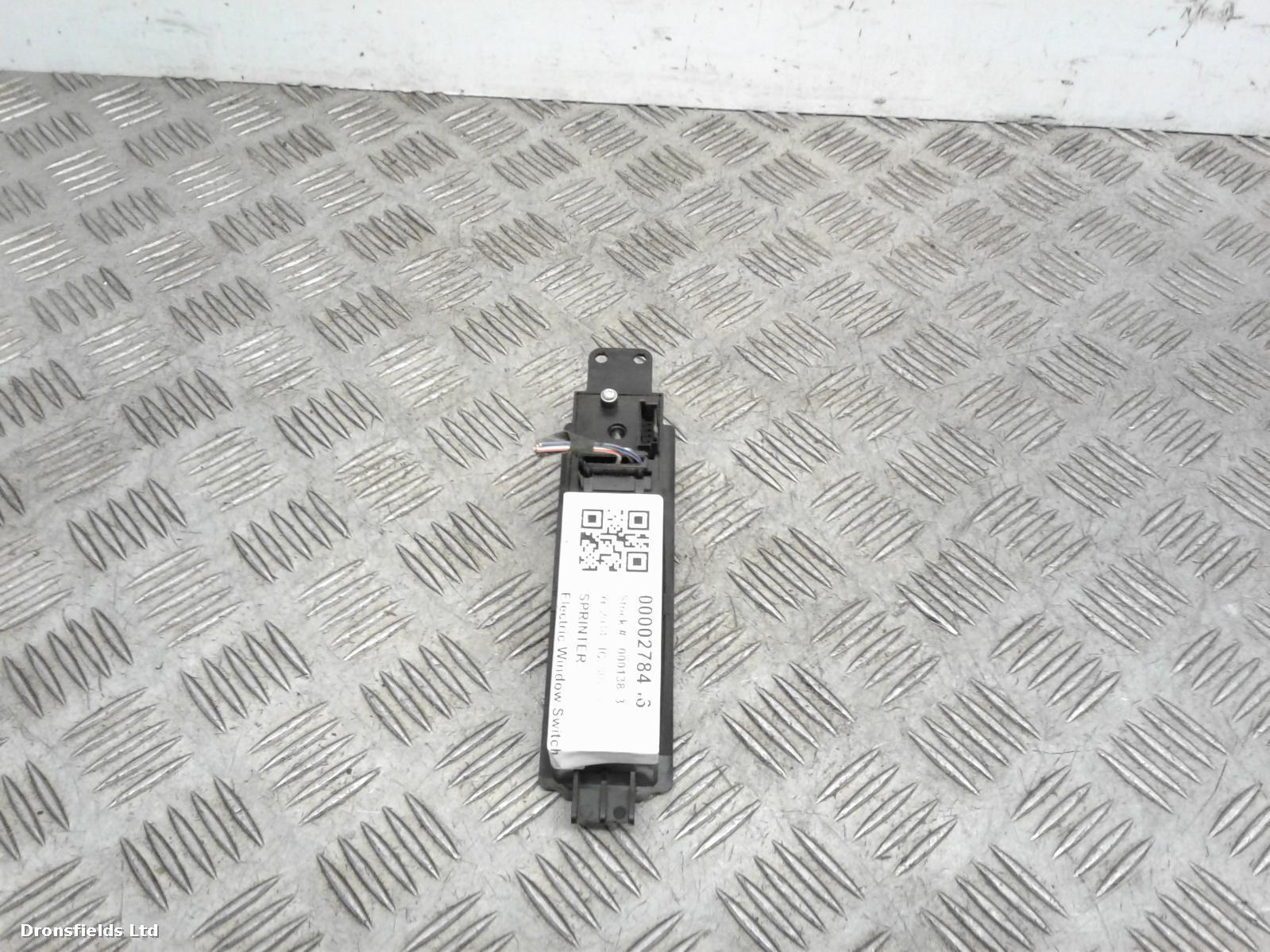 View Auto part Elect. Window Switch Mercedes Sprinter 2014