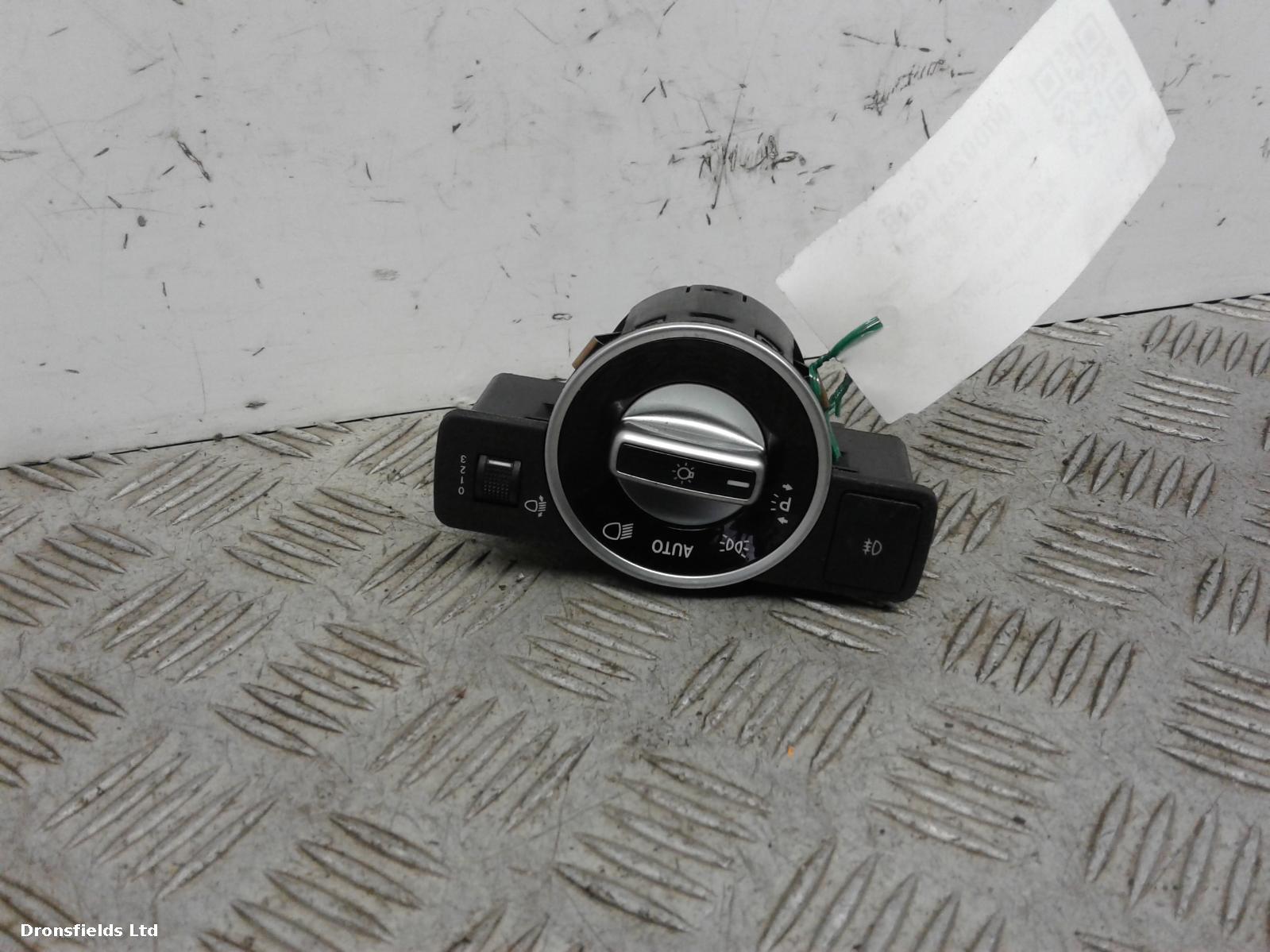 View Auto part Headlight Switch Mercedes A Class 2014