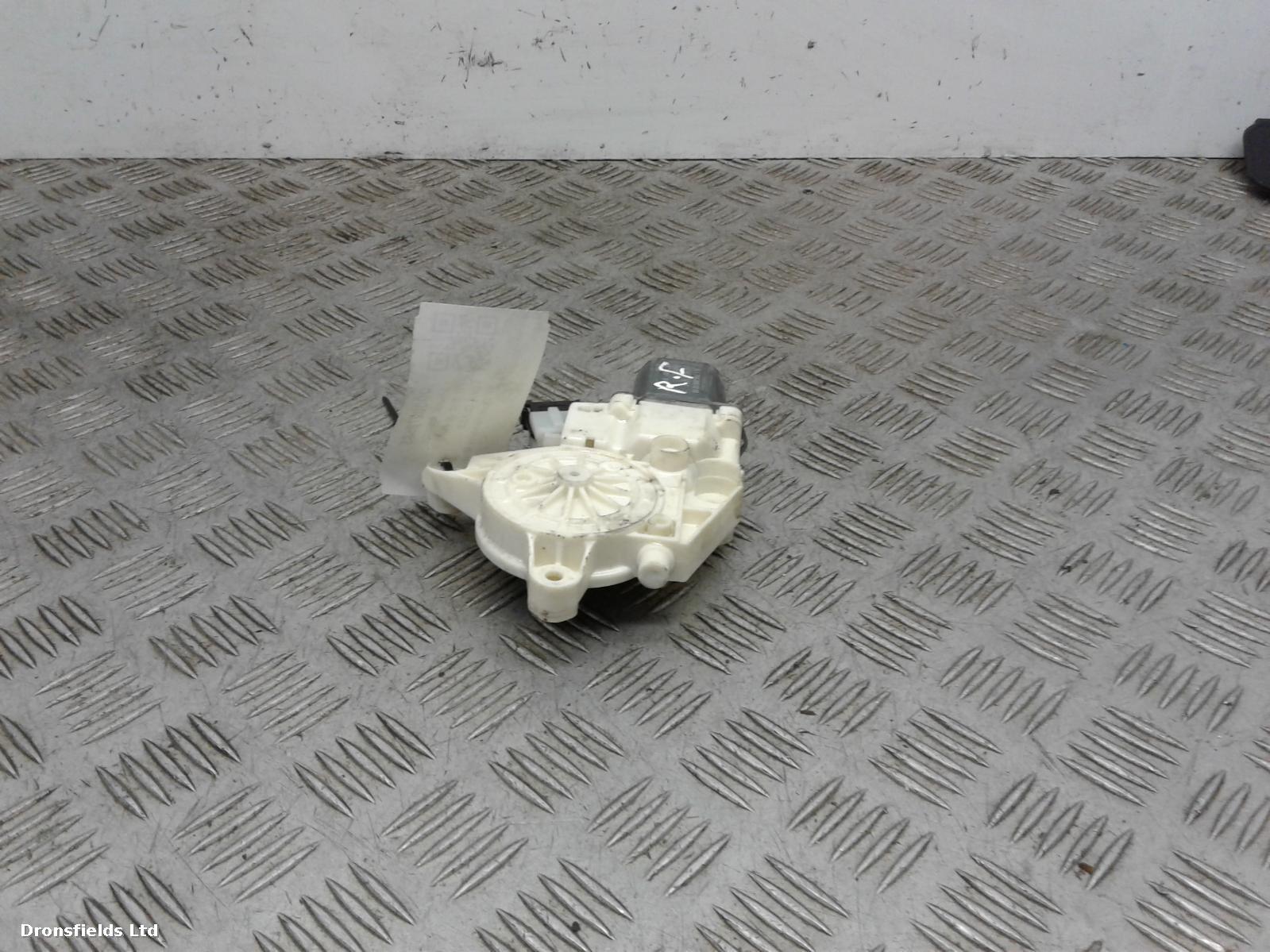 View Auto part RF Door Window Motor Mercedes Gla Class 2019