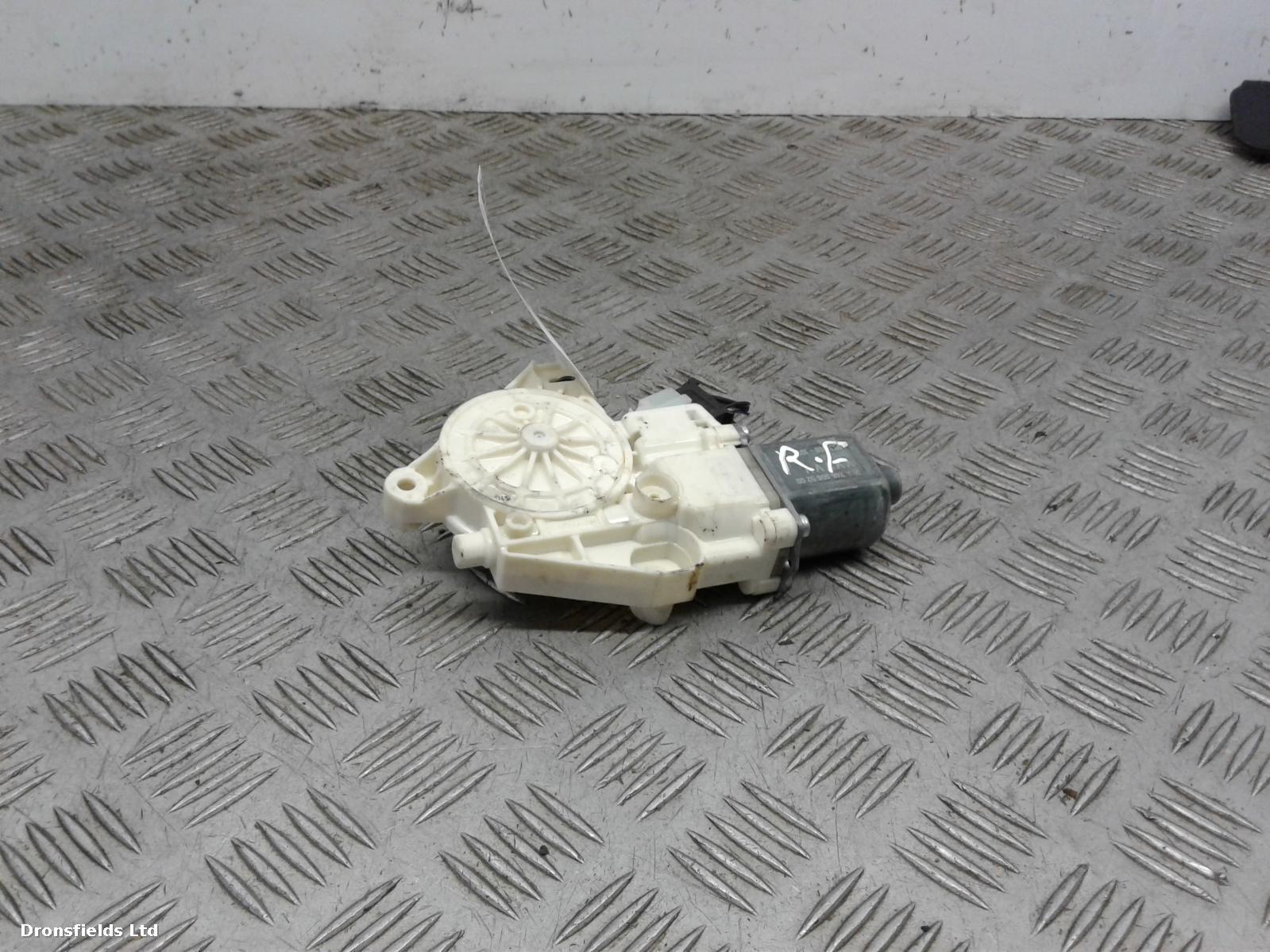 View Auto part RF Door Window Motor Mercedes Gla Class 2019