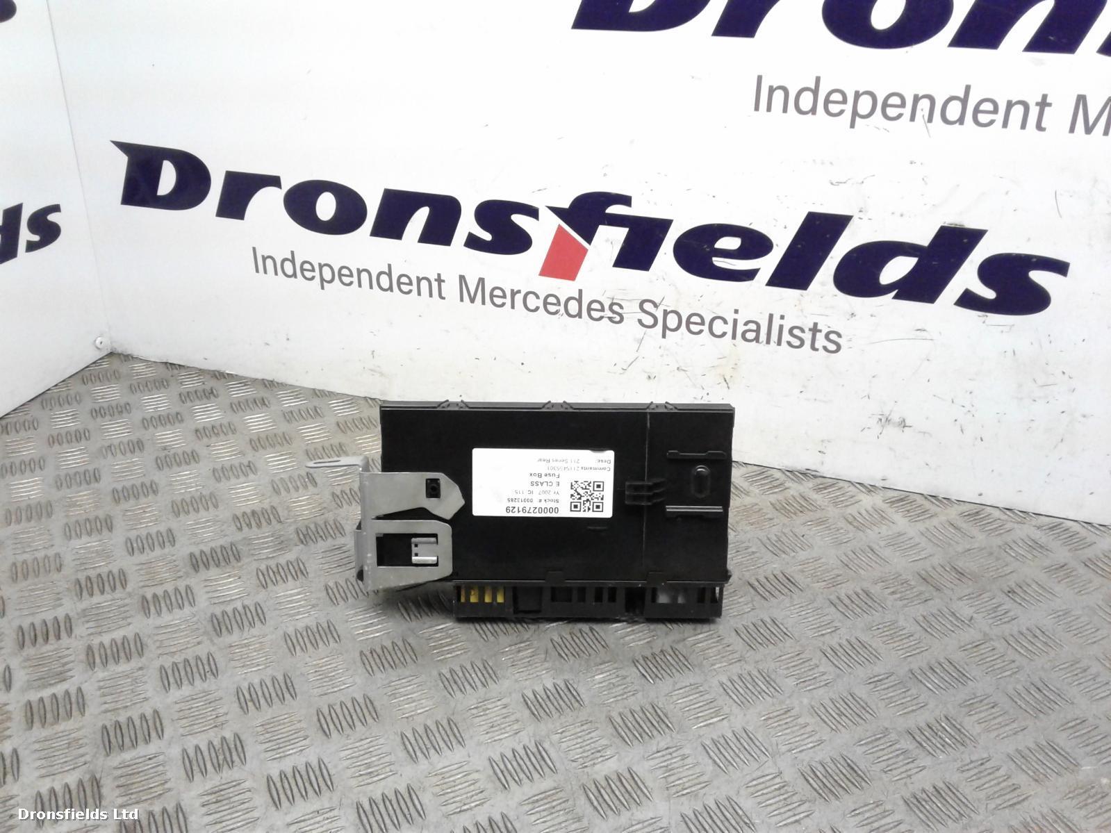 View Auto part Fuse Box Mercedes E Class 2007