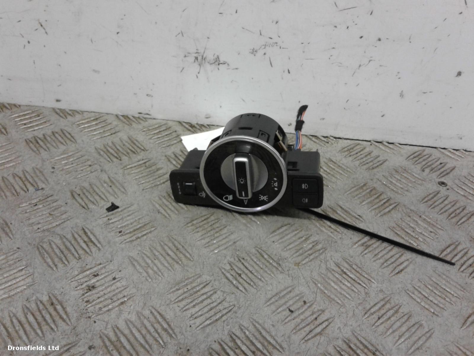 View Auto part Headlight Switch Mercedes C Class 2011