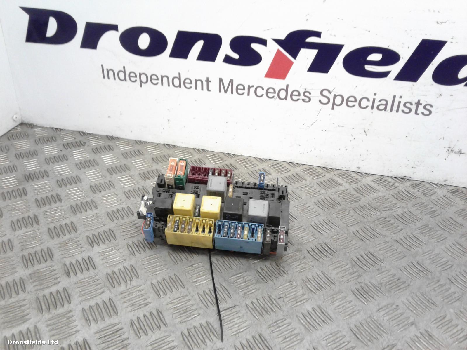 View Auto part Fuse Box Mercedes B Class 2012