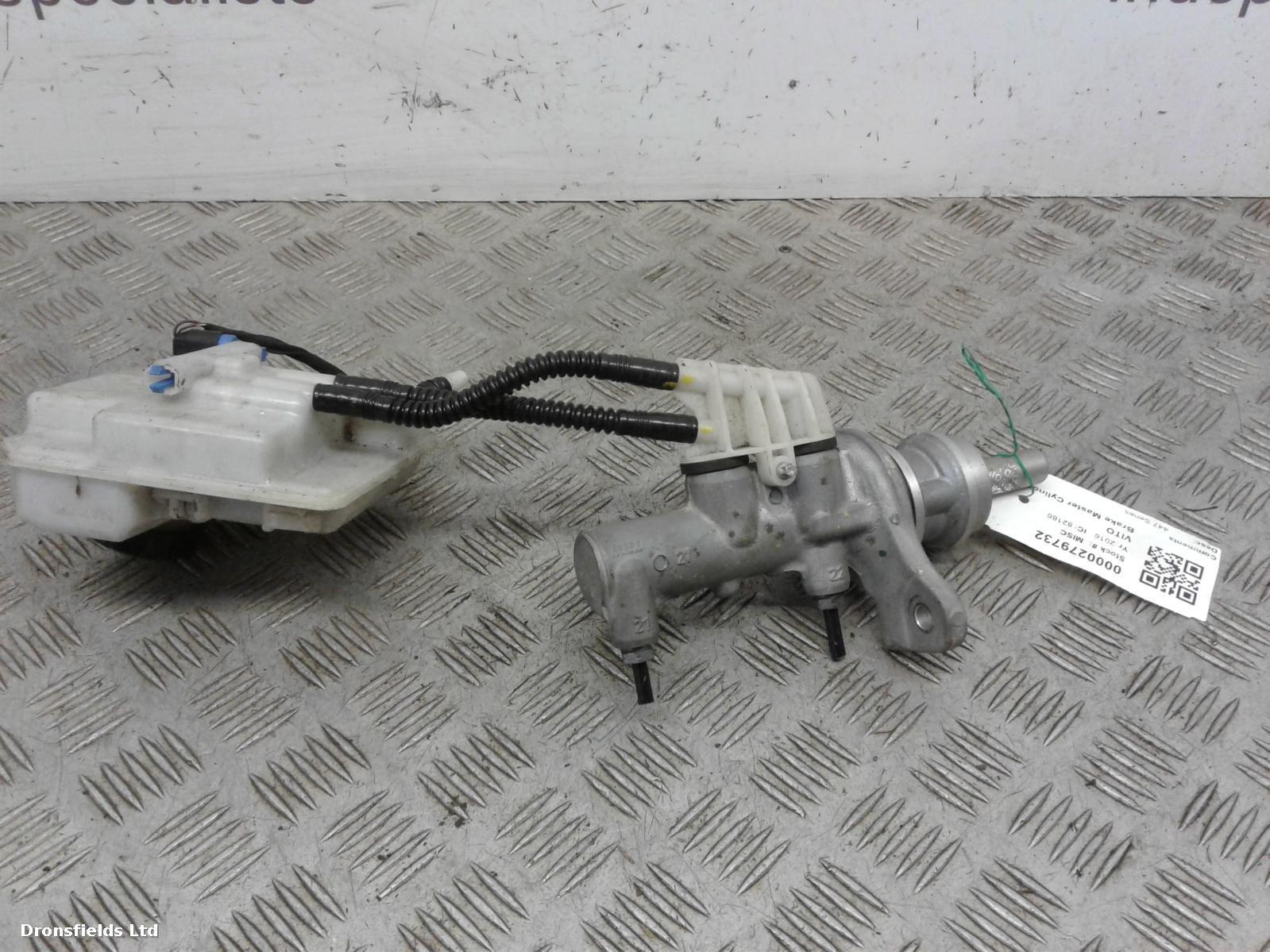 View Auto part Master Cyl.Reservoir Mercedes Vito 2016