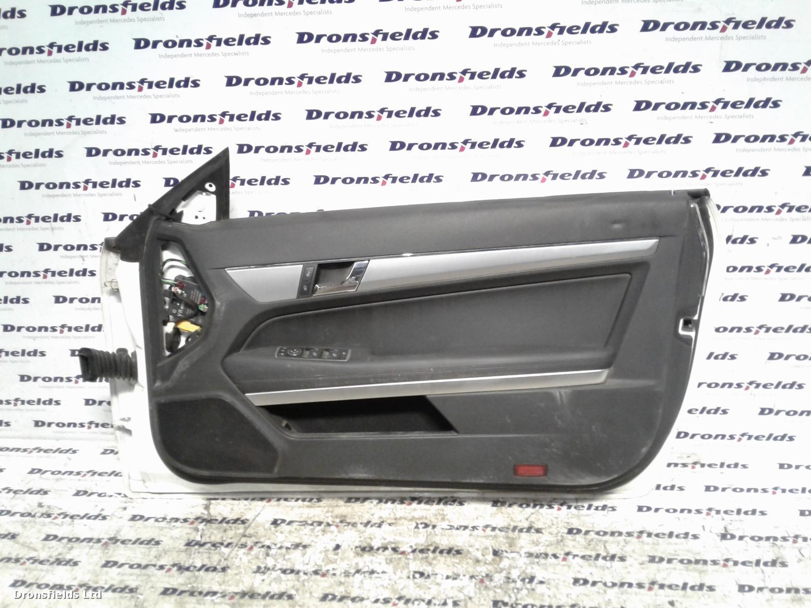 View Auto part Door Lock Assembly Mercedes E Class 2011