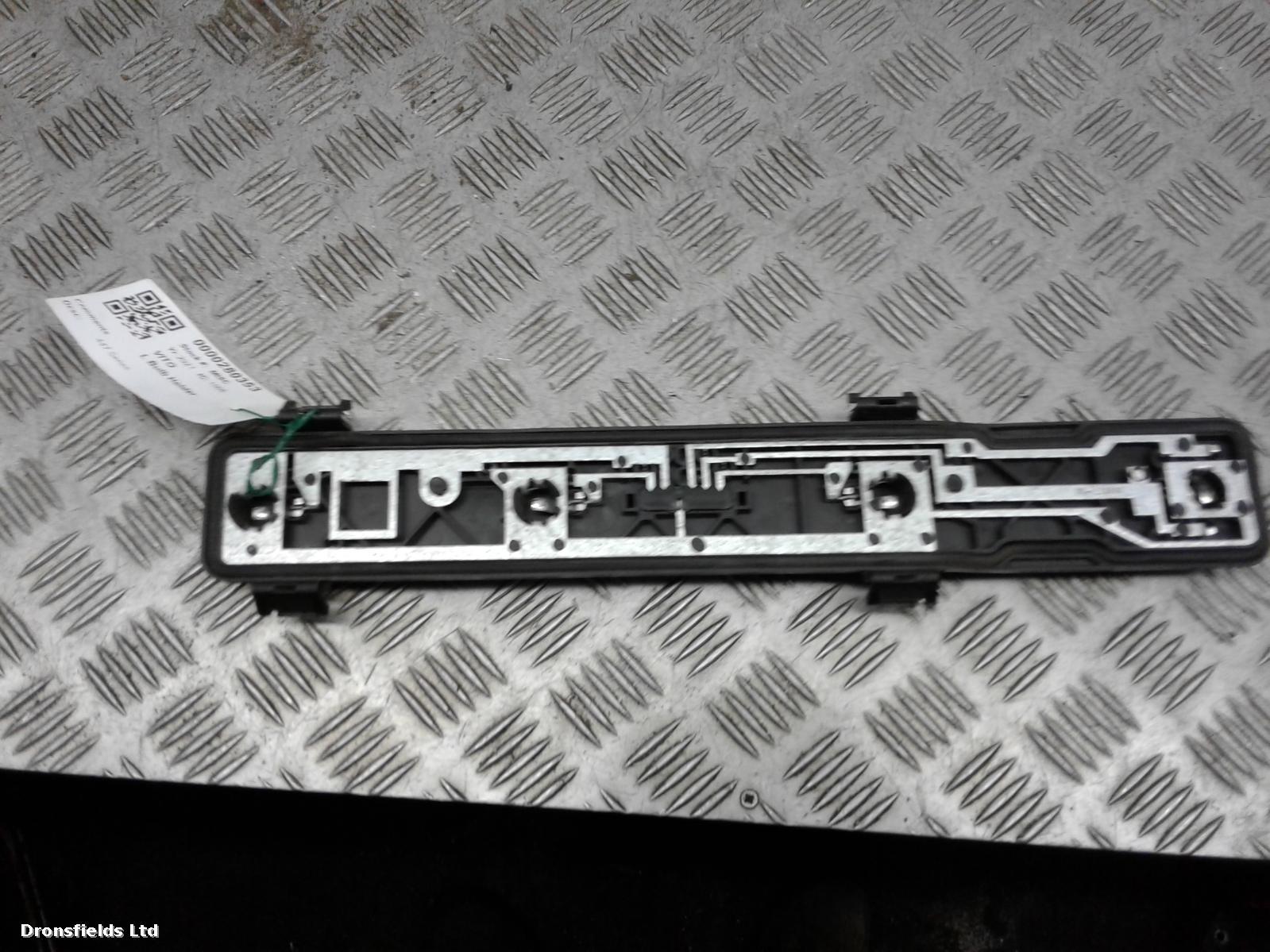 View Auto part L Bulb Holder Mercedes Vito 2021