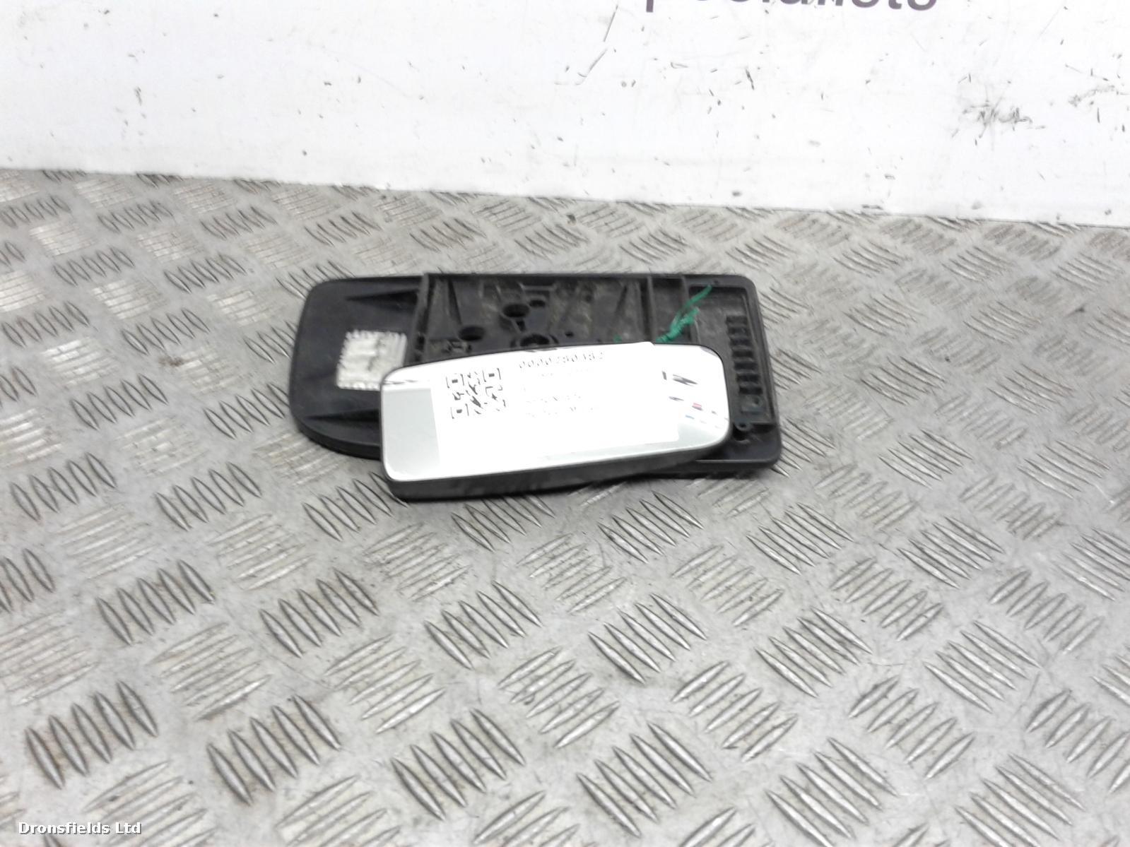 View Auto part R Door Mirror Mercedes Sprinter 2008