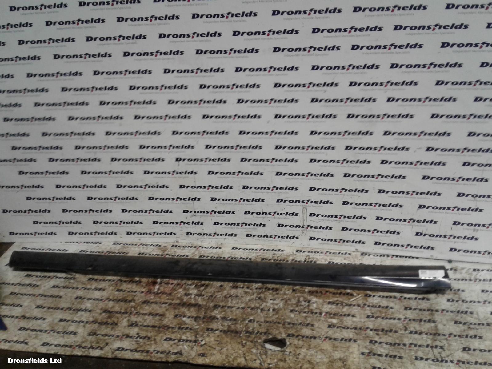 View Auto part Side Skirt Mercedes Cls Class 2006