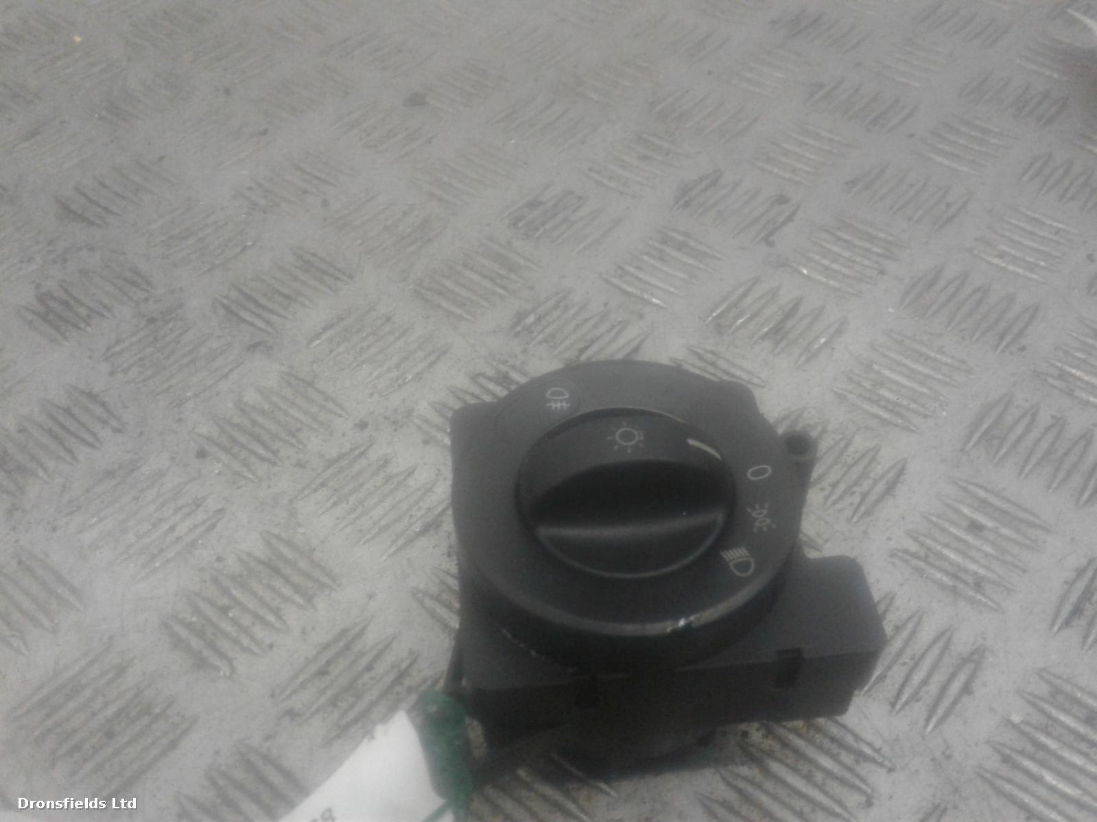 View Auto part Headlight Switch Mercedes Sprinter 2010