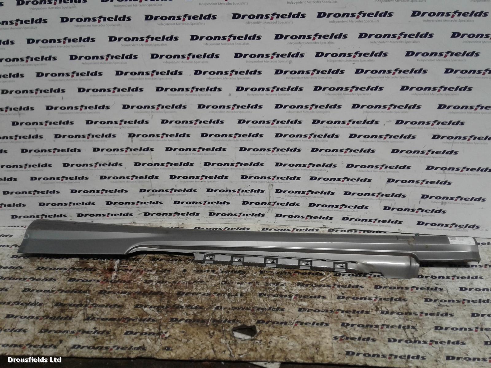 View Auto part Side Skirt Mercedes E Class 2012