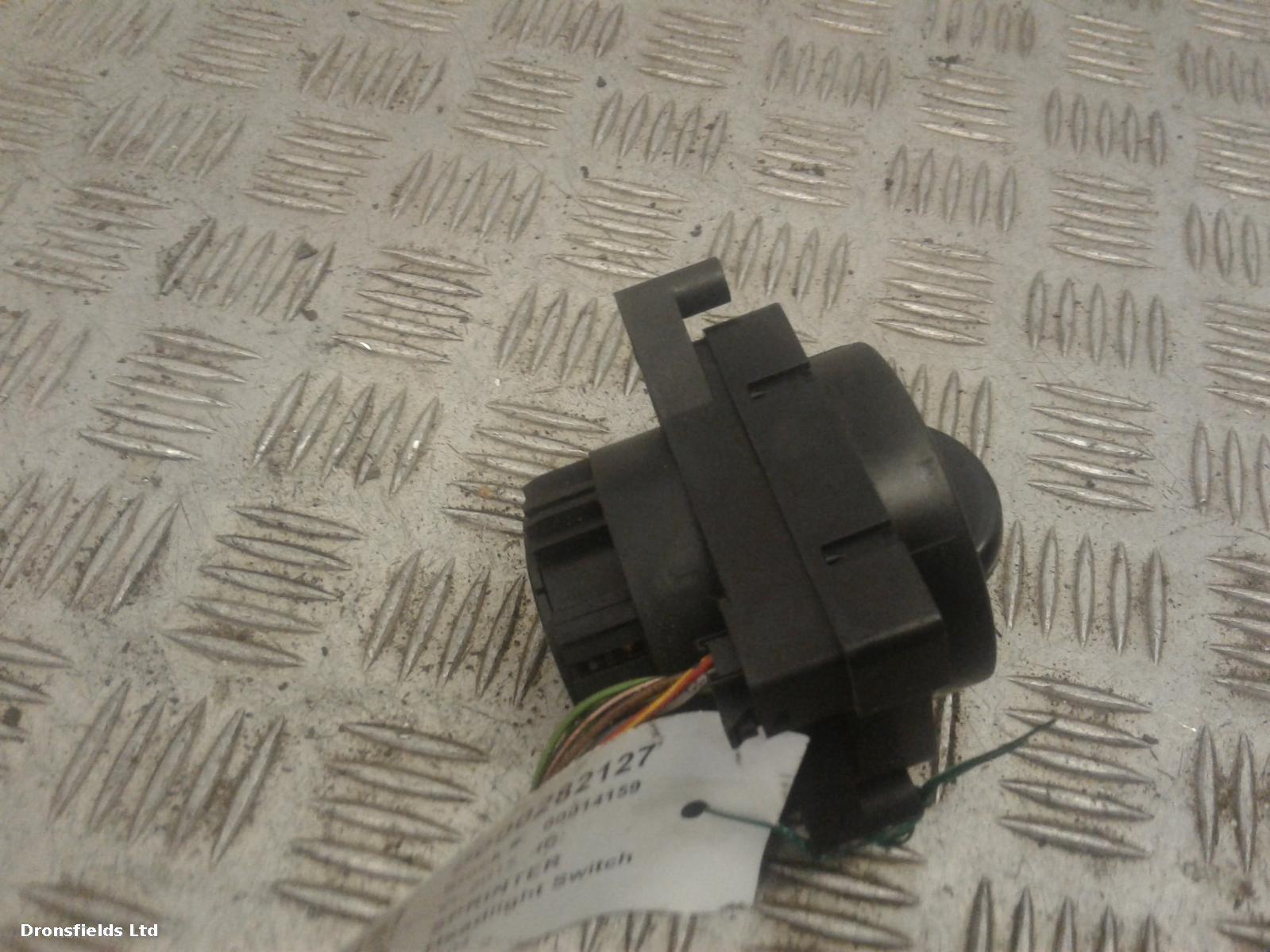 View Auto part Headlight Switch Mercedes Sprinter 2015
